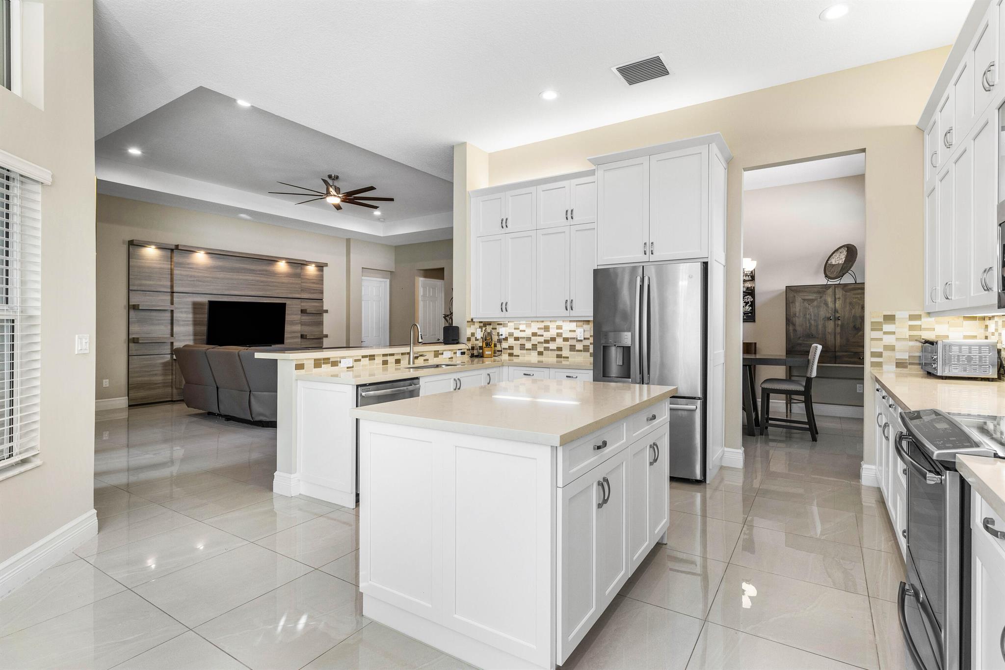 8210 Pyramid Peak Lane