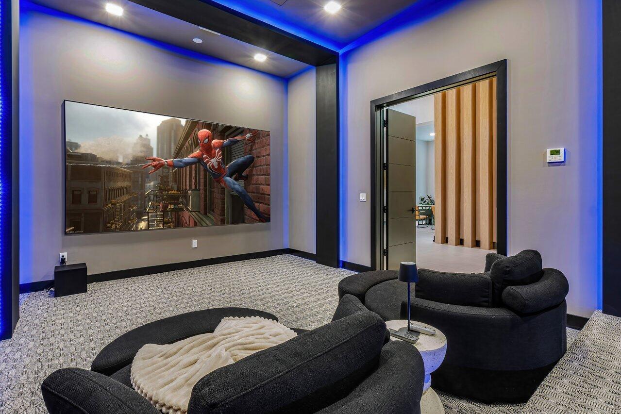 9900 Espresso Manor