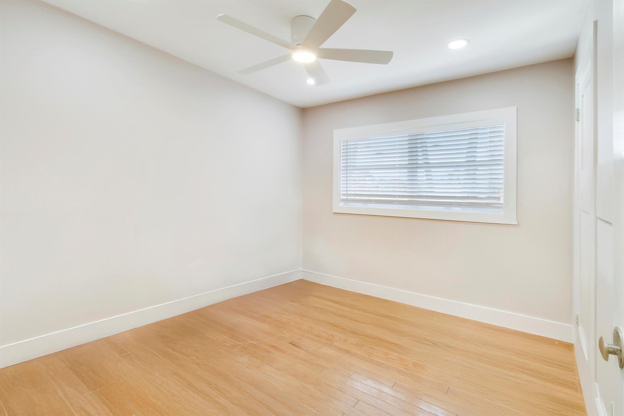 234 S Seacrest Circle