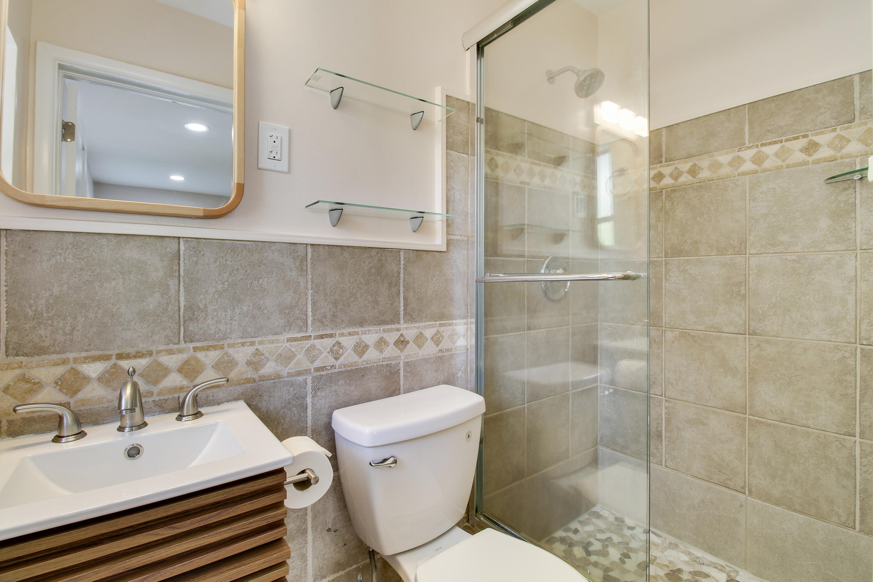 234 S Seacrest Circle