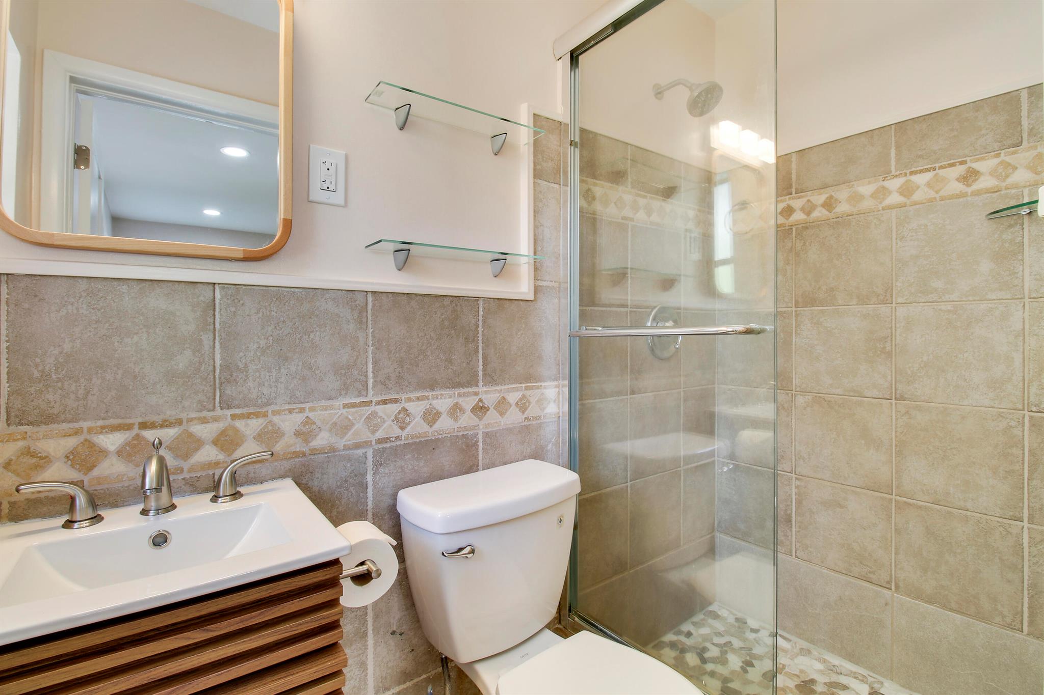 234 S Seacrest Circle