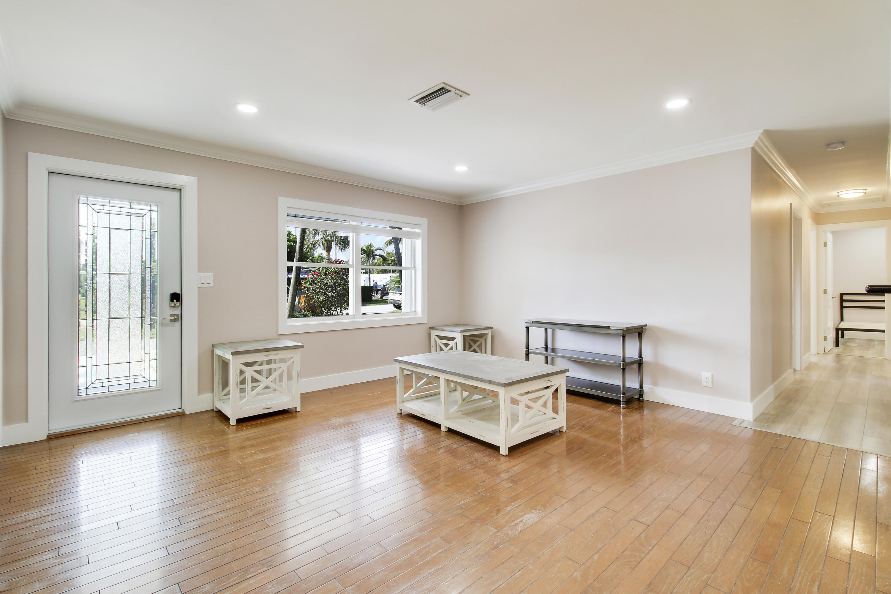 234 S Seacrest Circle