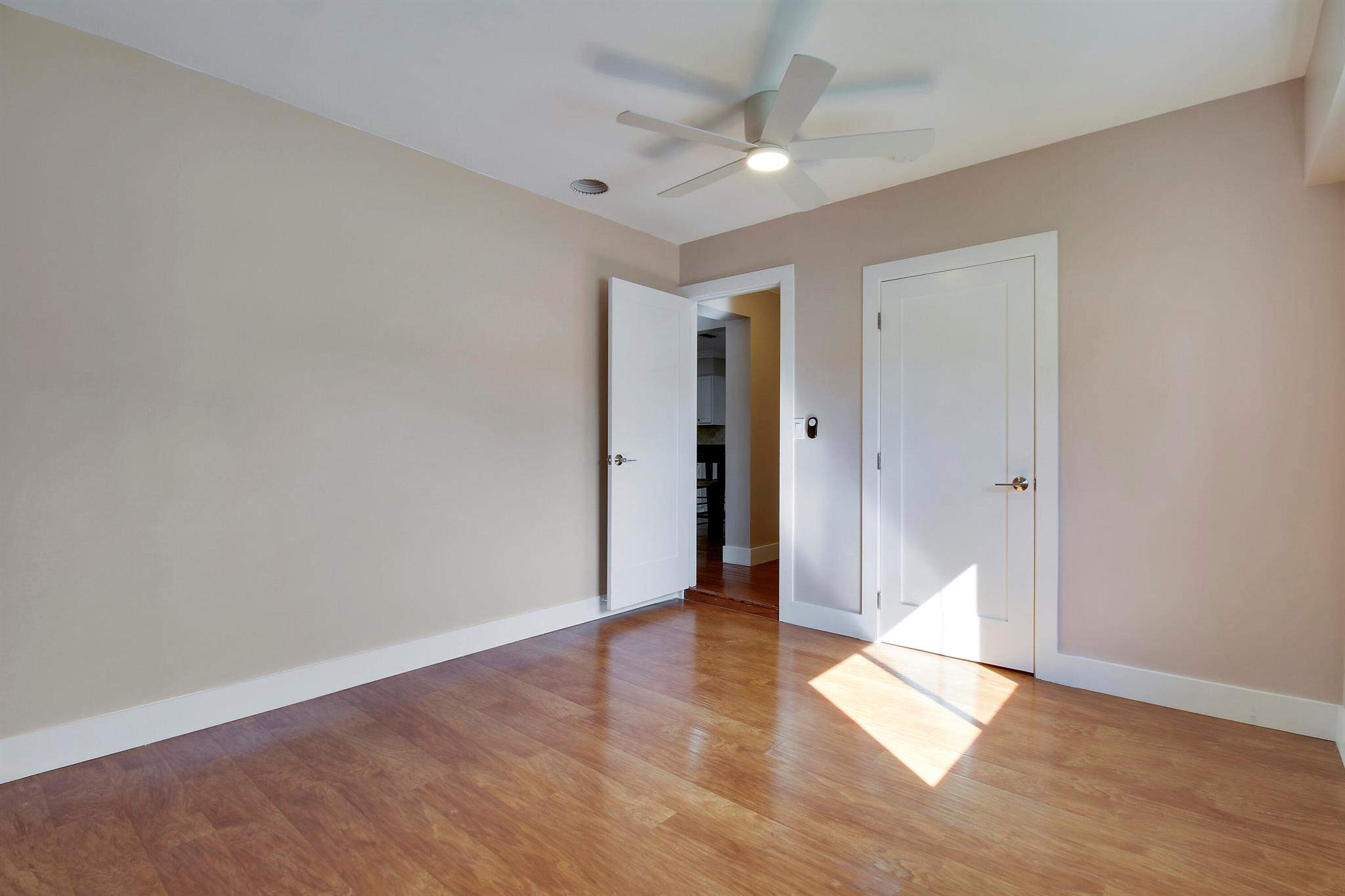 234 S Seacrest Circle