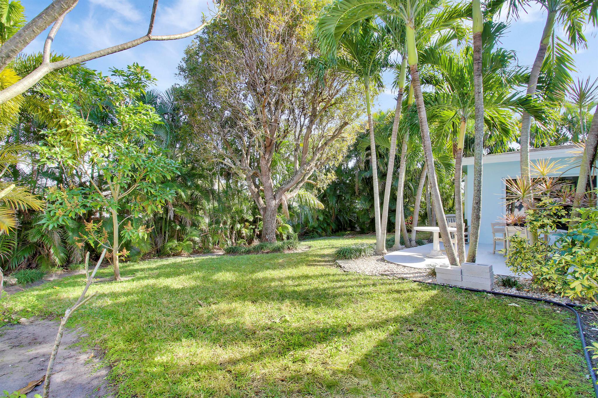 234 S Seacrest Circle