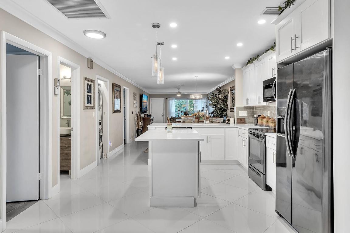 13323 Pineapple Palm Court A