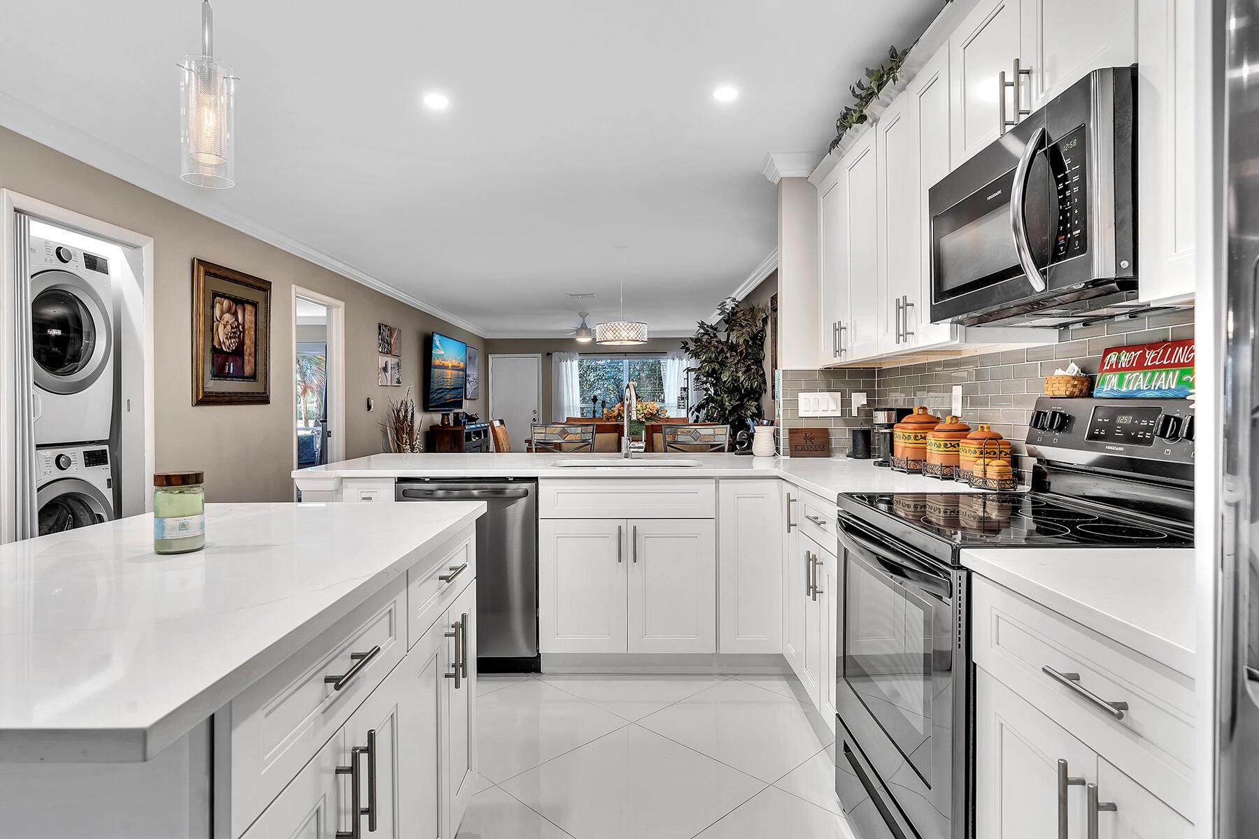 13323 Pineapple Palm Court A