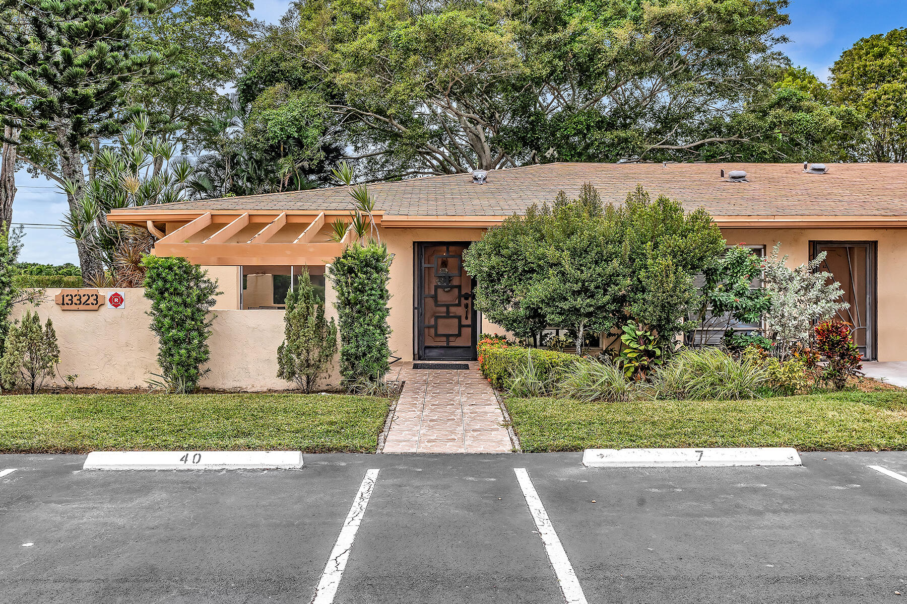 13323 Pineapple Palm Court A