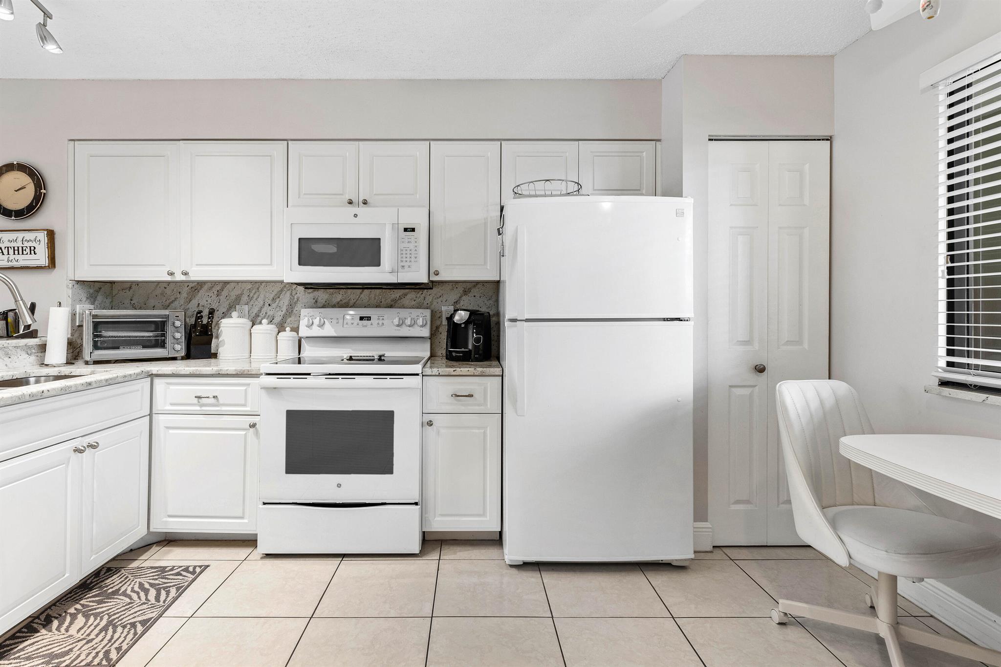 2238 N Cypress Bend Drive 207