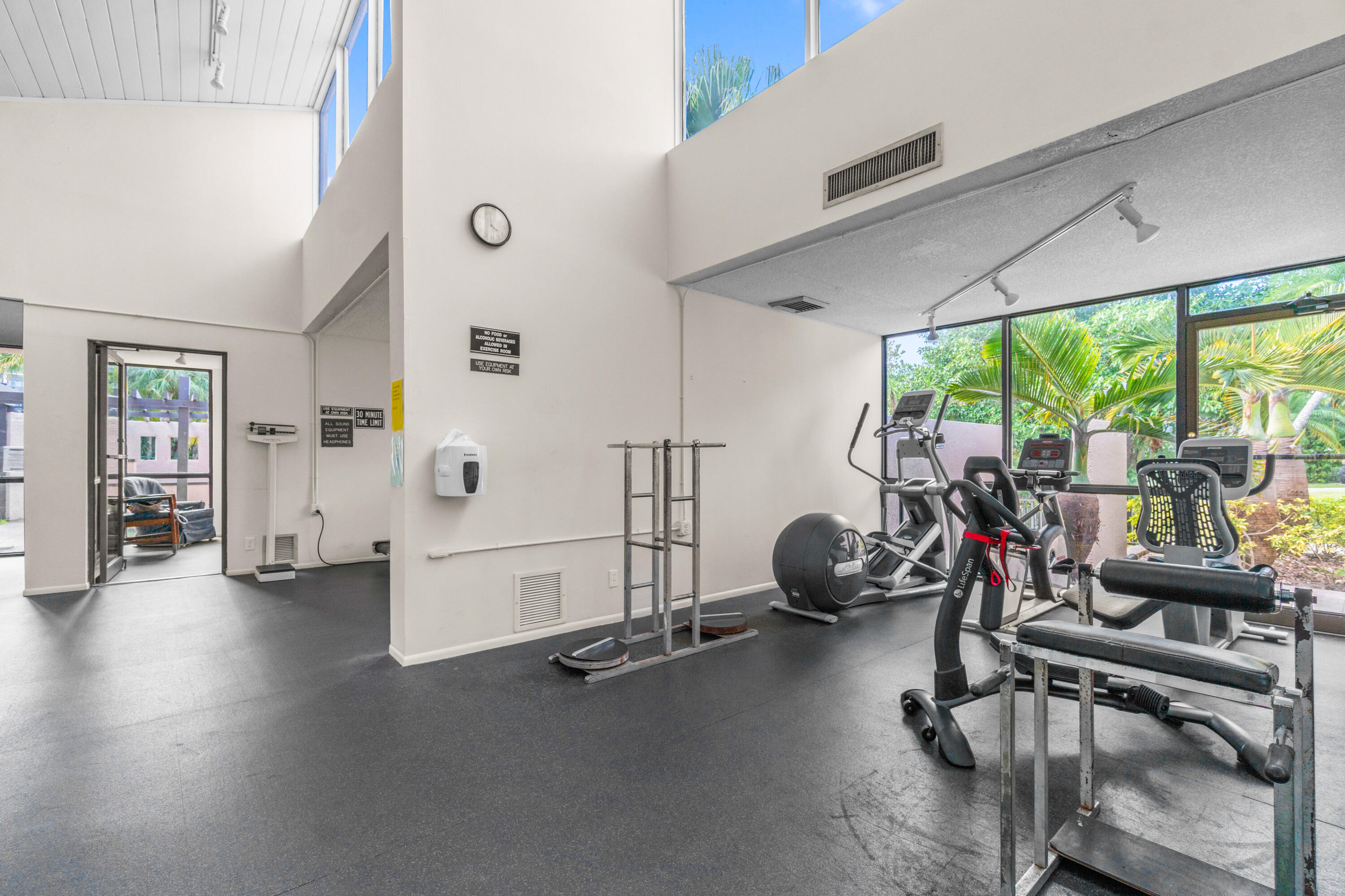 2238 N Cypress Bend Drive 207