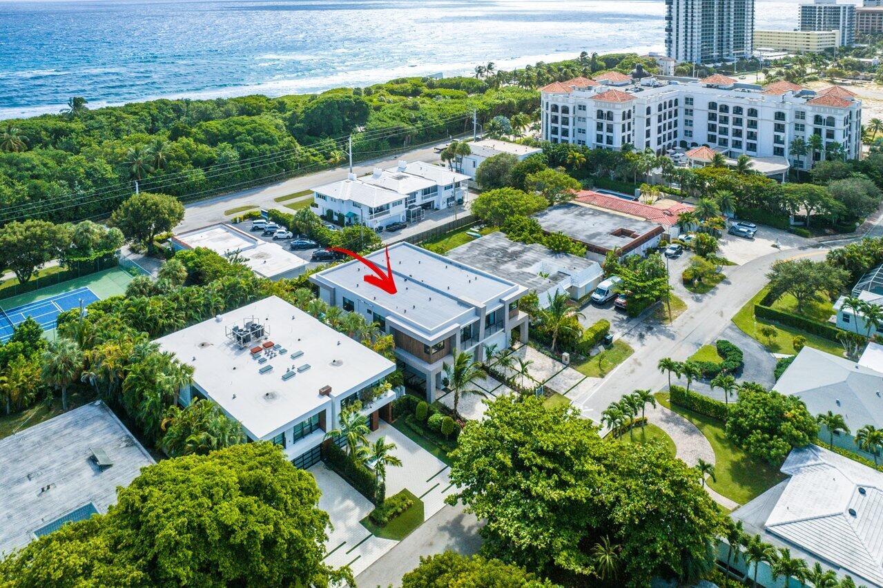 142 NE Wavecrest Way