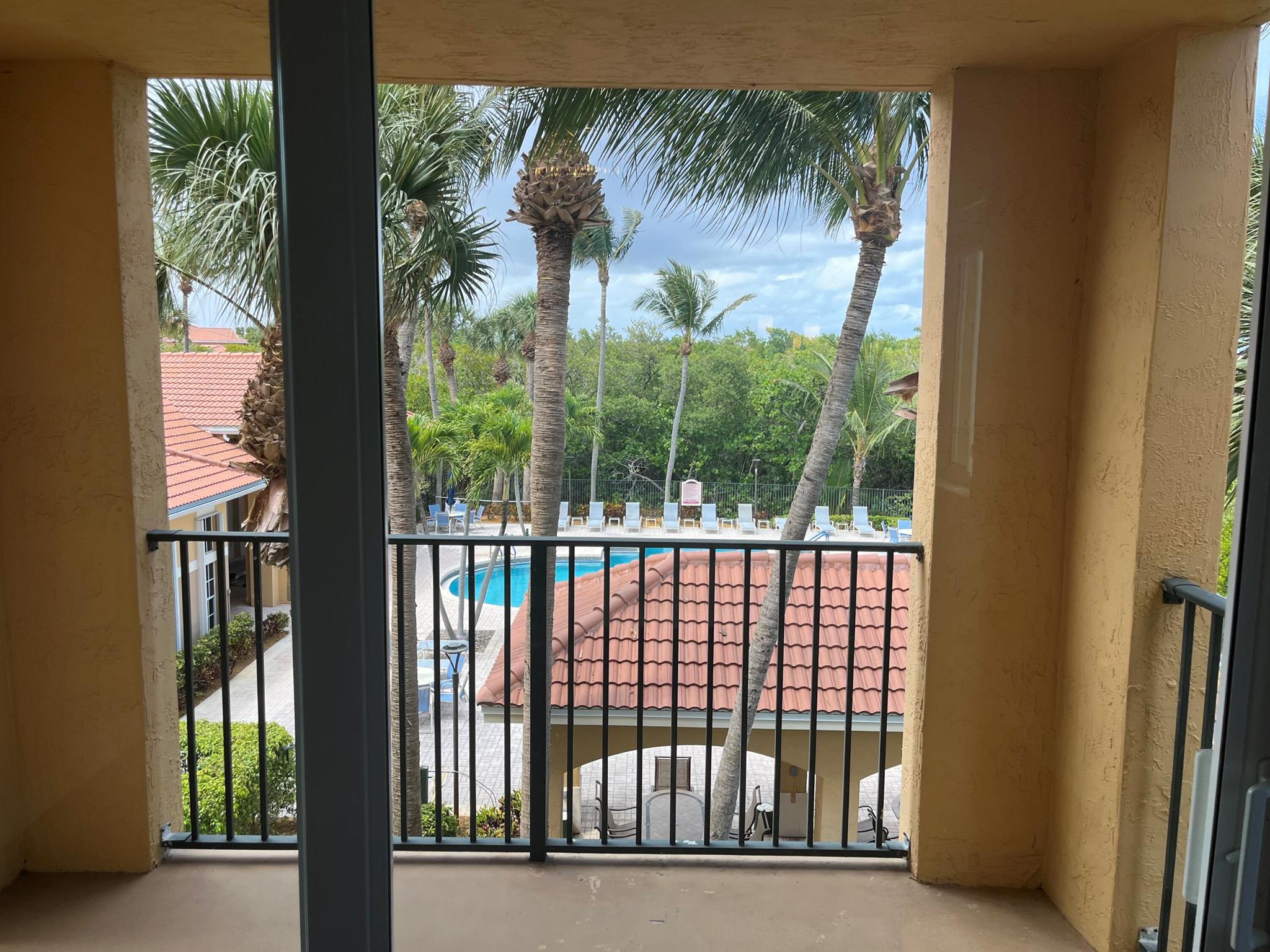 1200 Scotia Drive 301