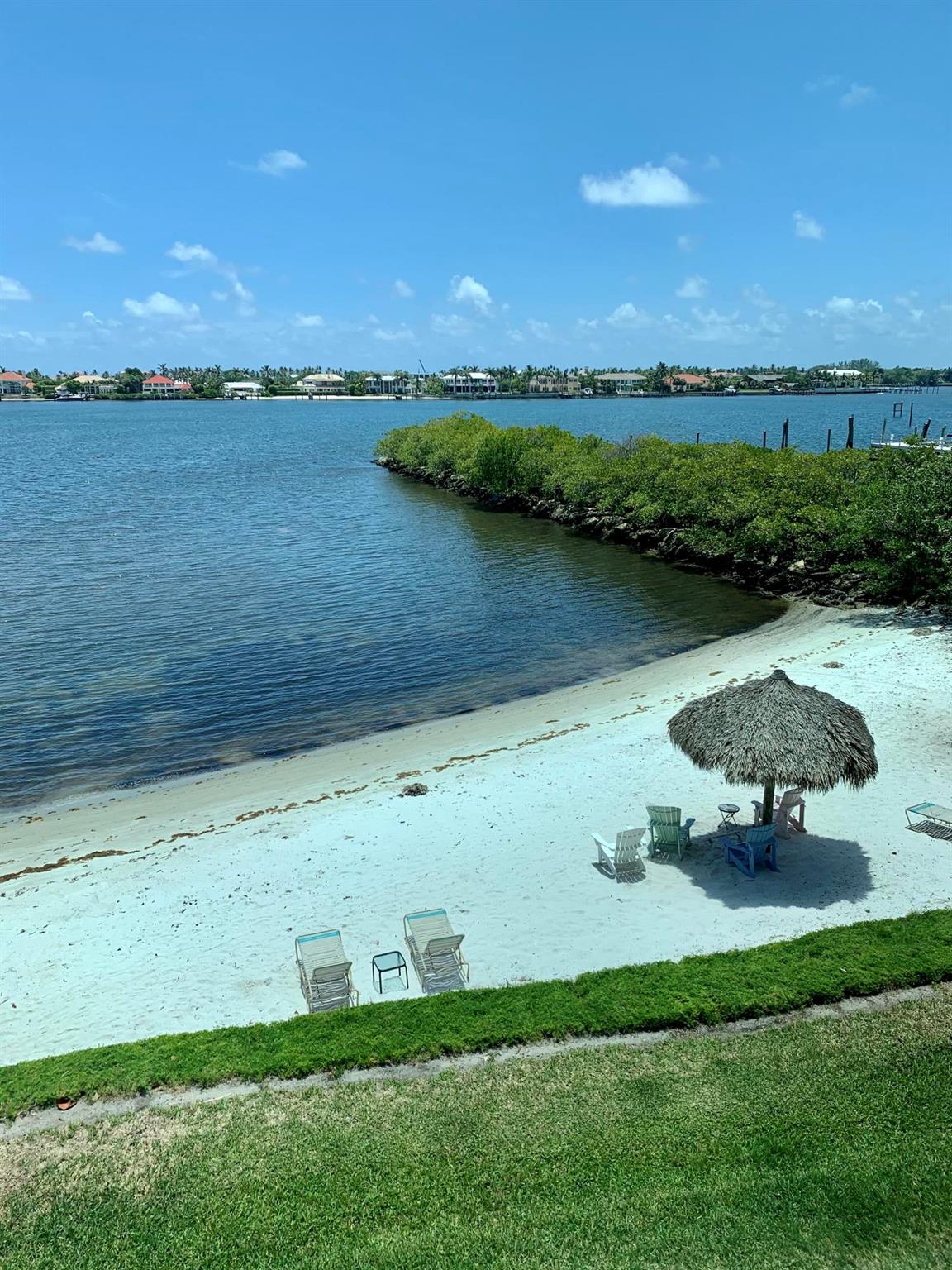 1200 Scotia Drive 301