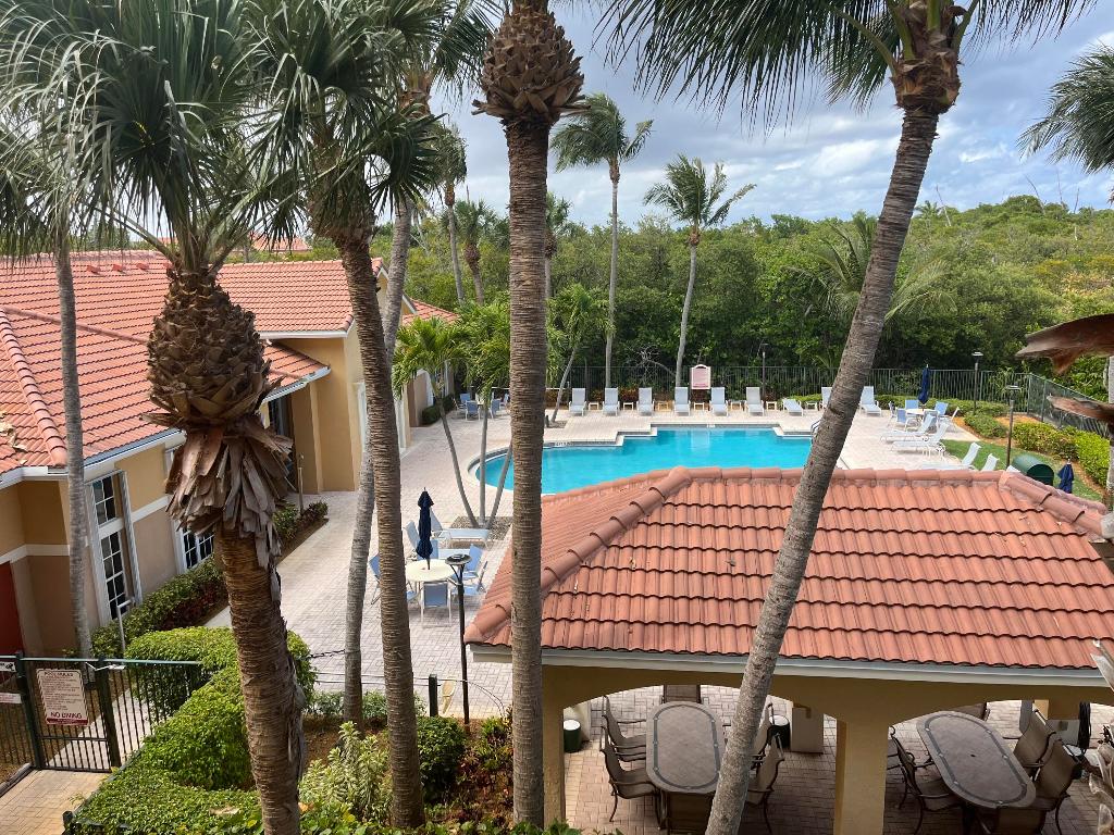 1200 Scotia Drive 301