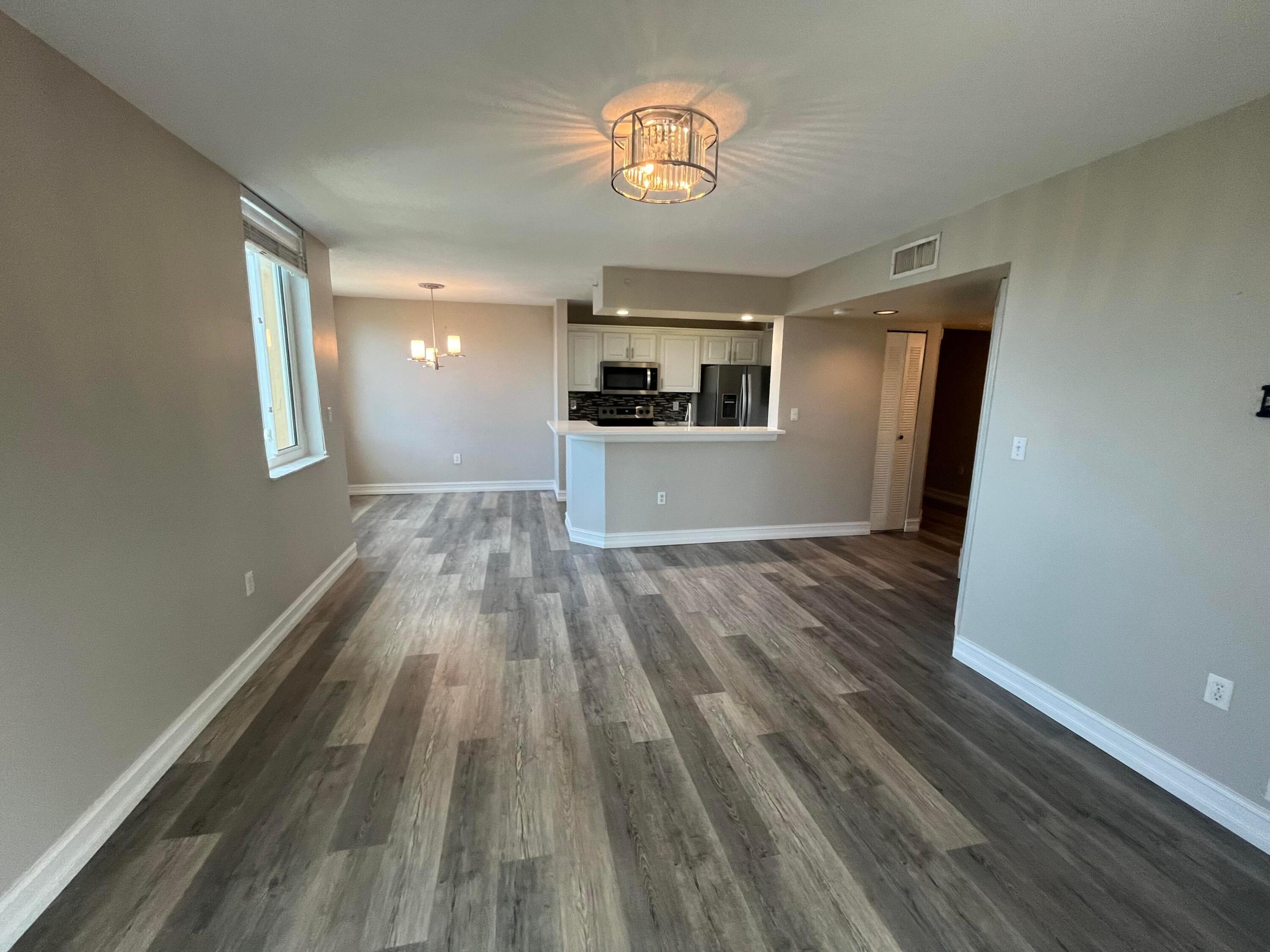 1200 Scotia Drive 301