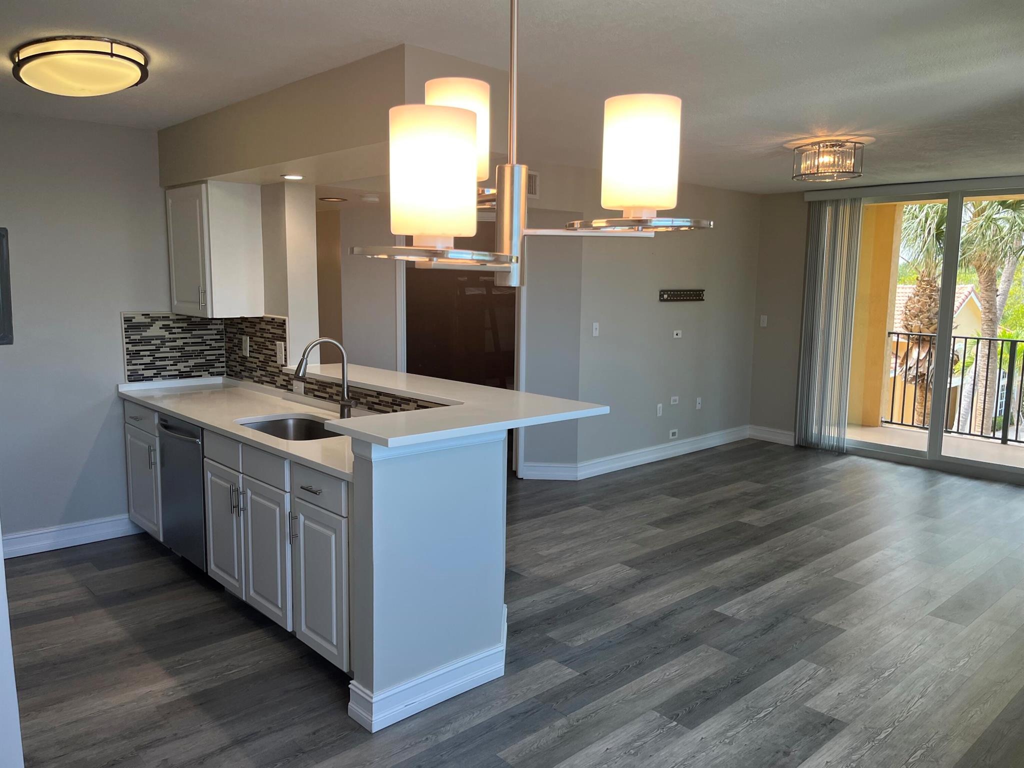 1200 Scotia Drive 301