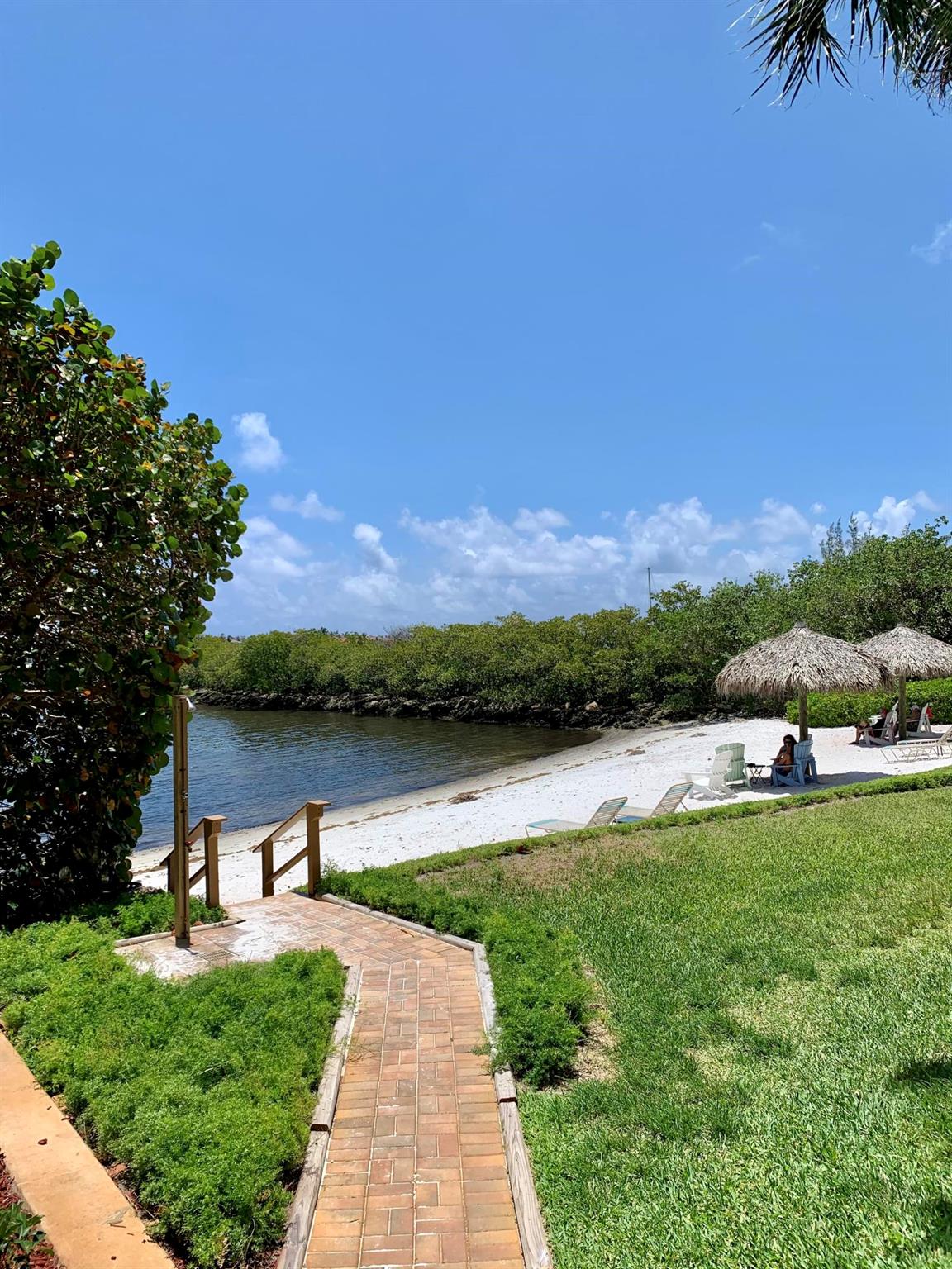 1200 Scotia Drive 301