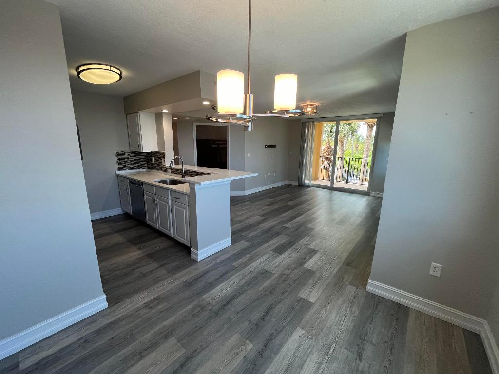 1200 Scotia Drive 301