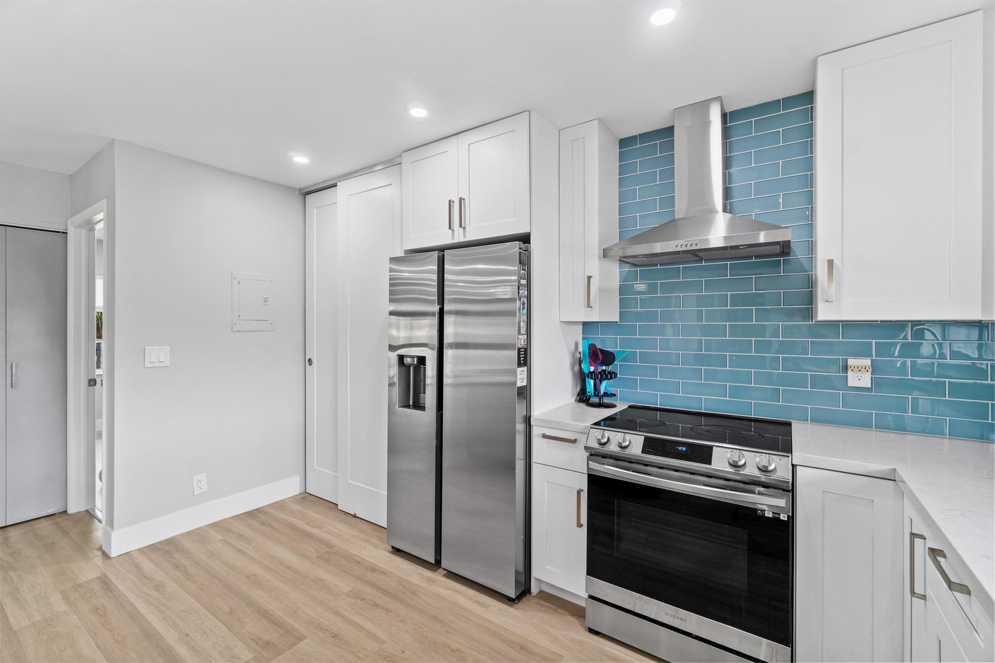 13937 Royal Palm Court B