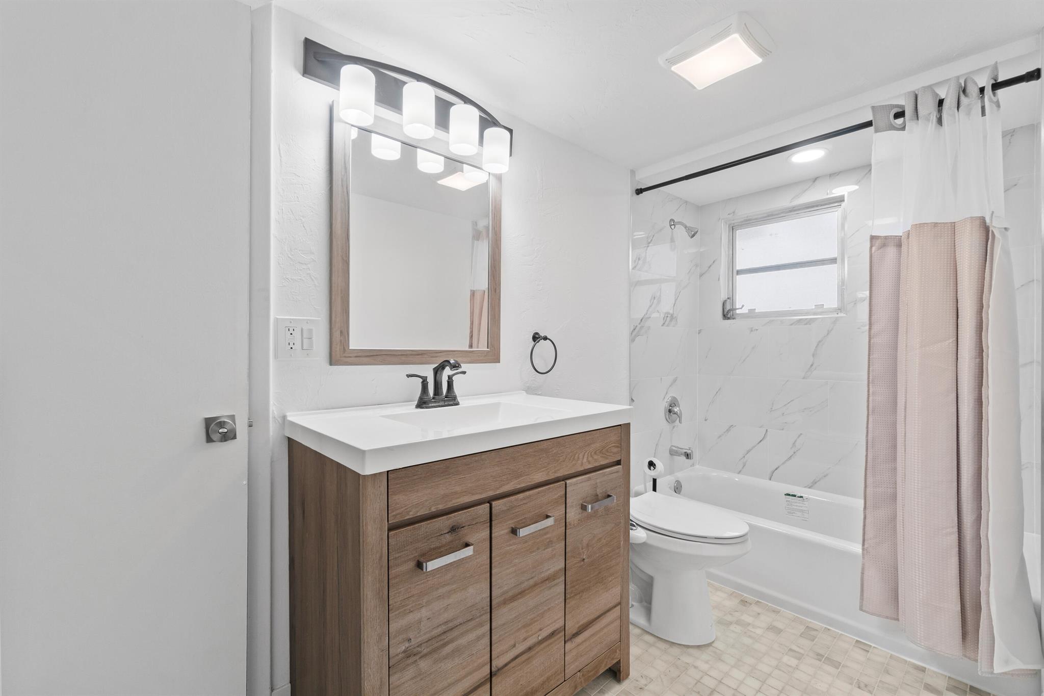 13937 Royal Palm Court B