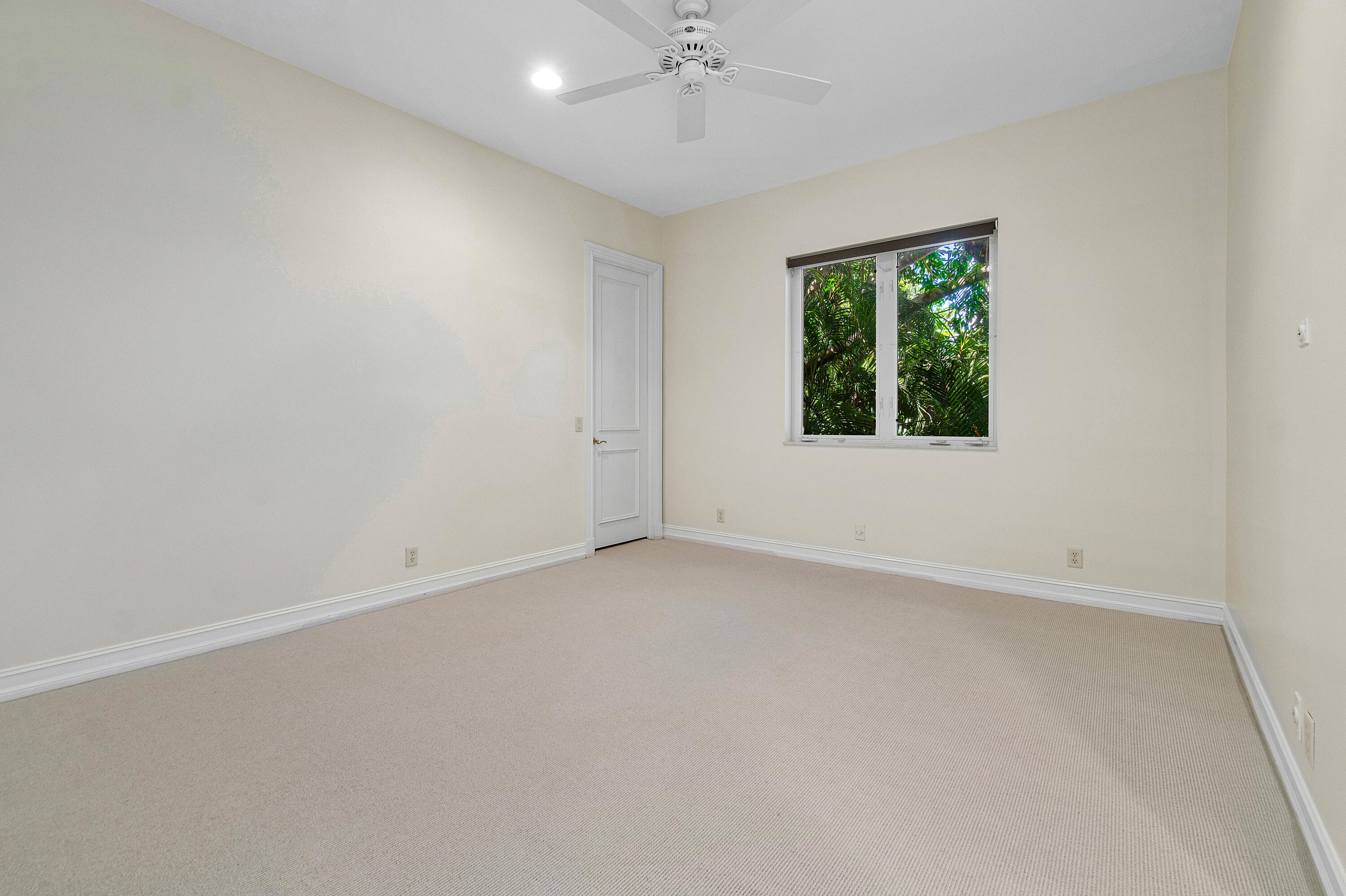 709 SE 10th Street