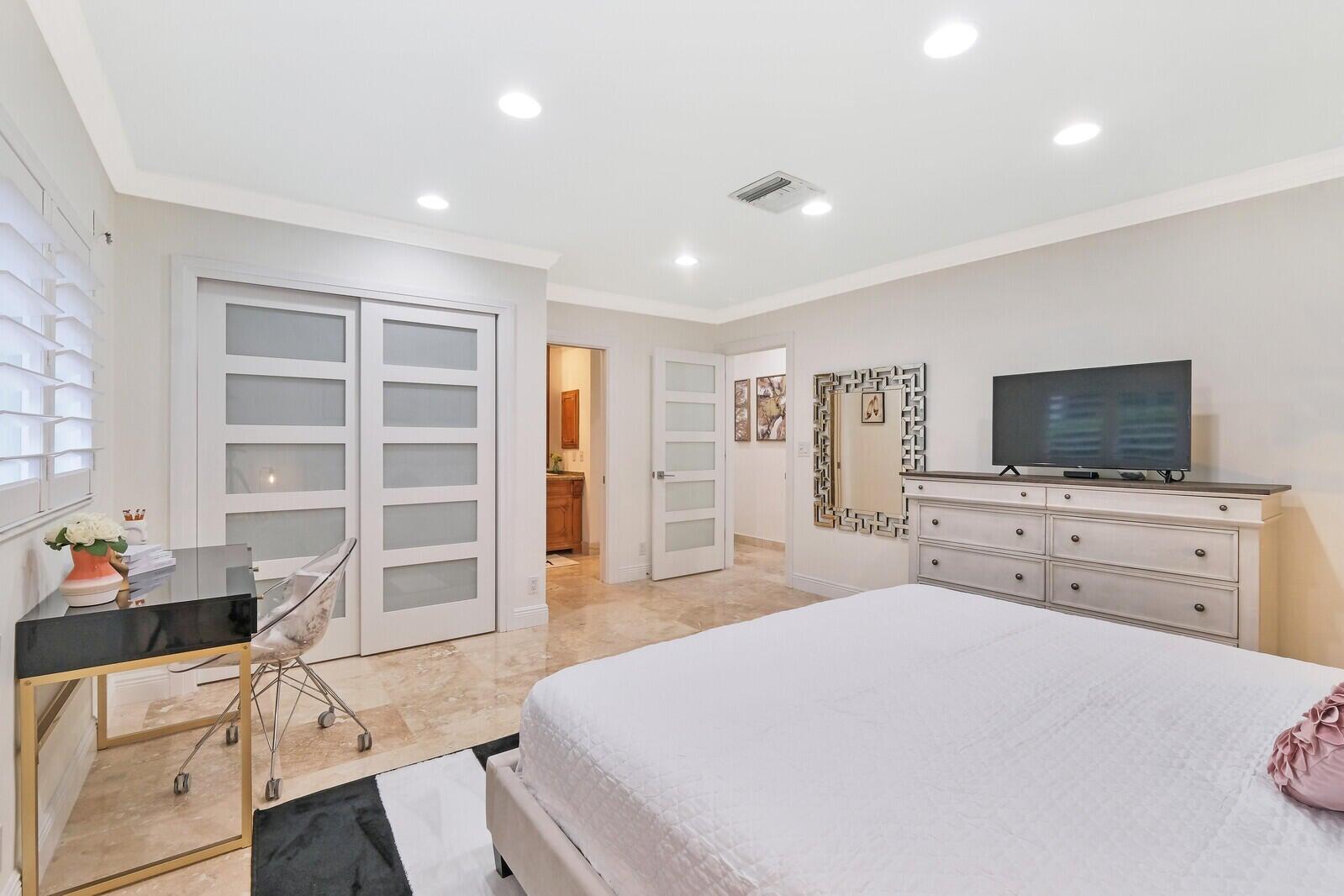 2875 Spanish River Road