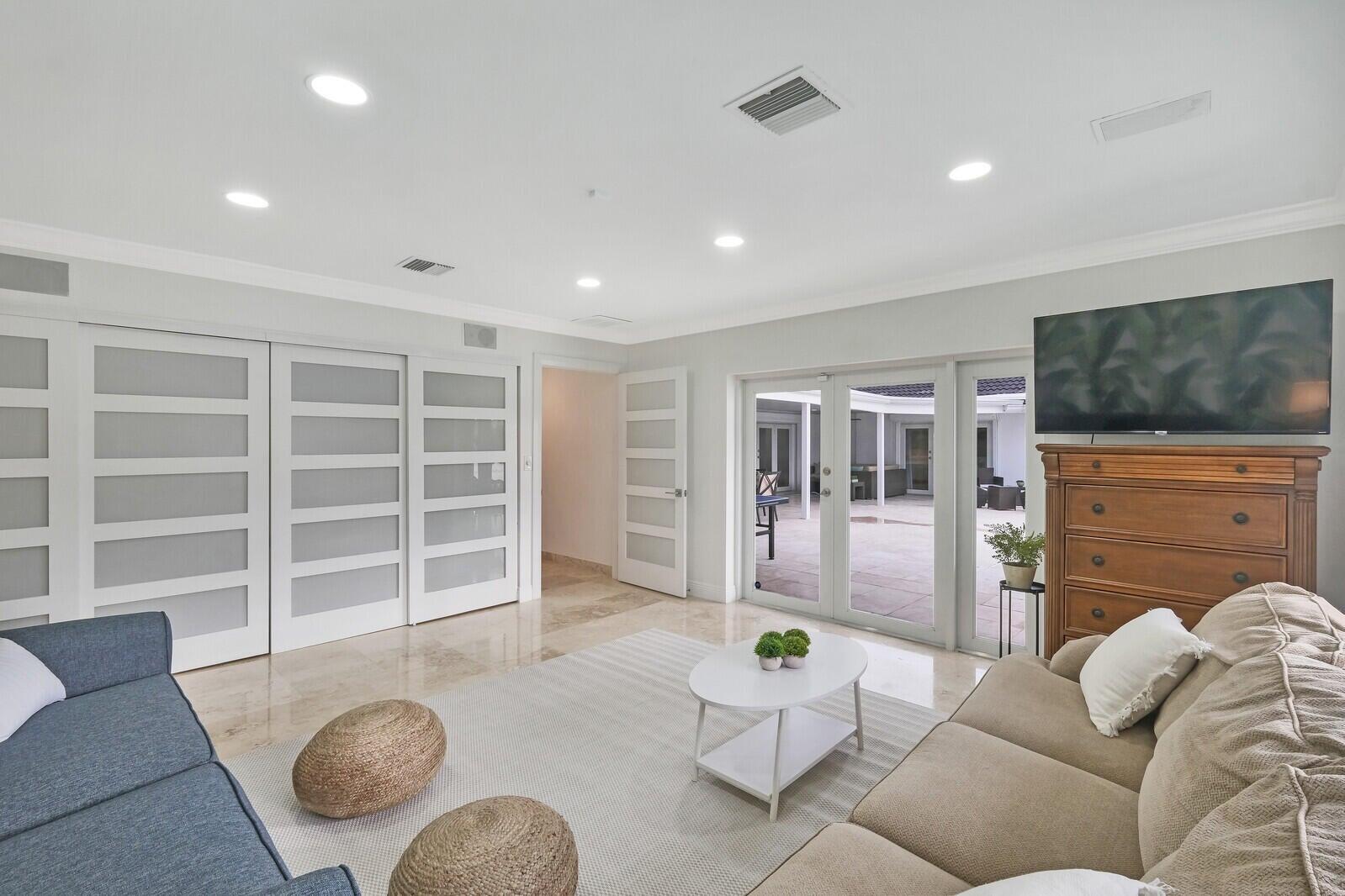 2875 Spanish River Road