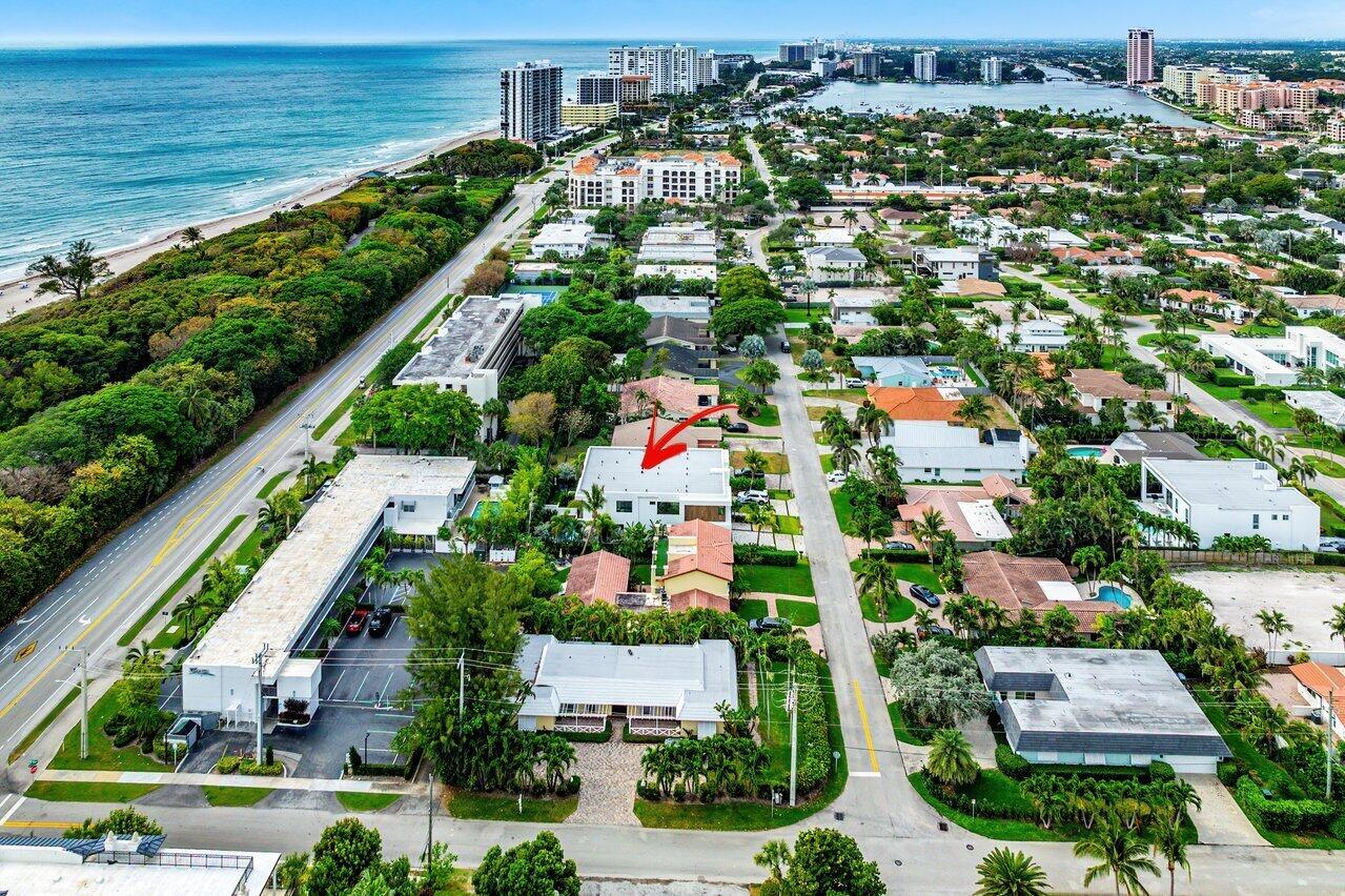 326 NE Wavecrest Way