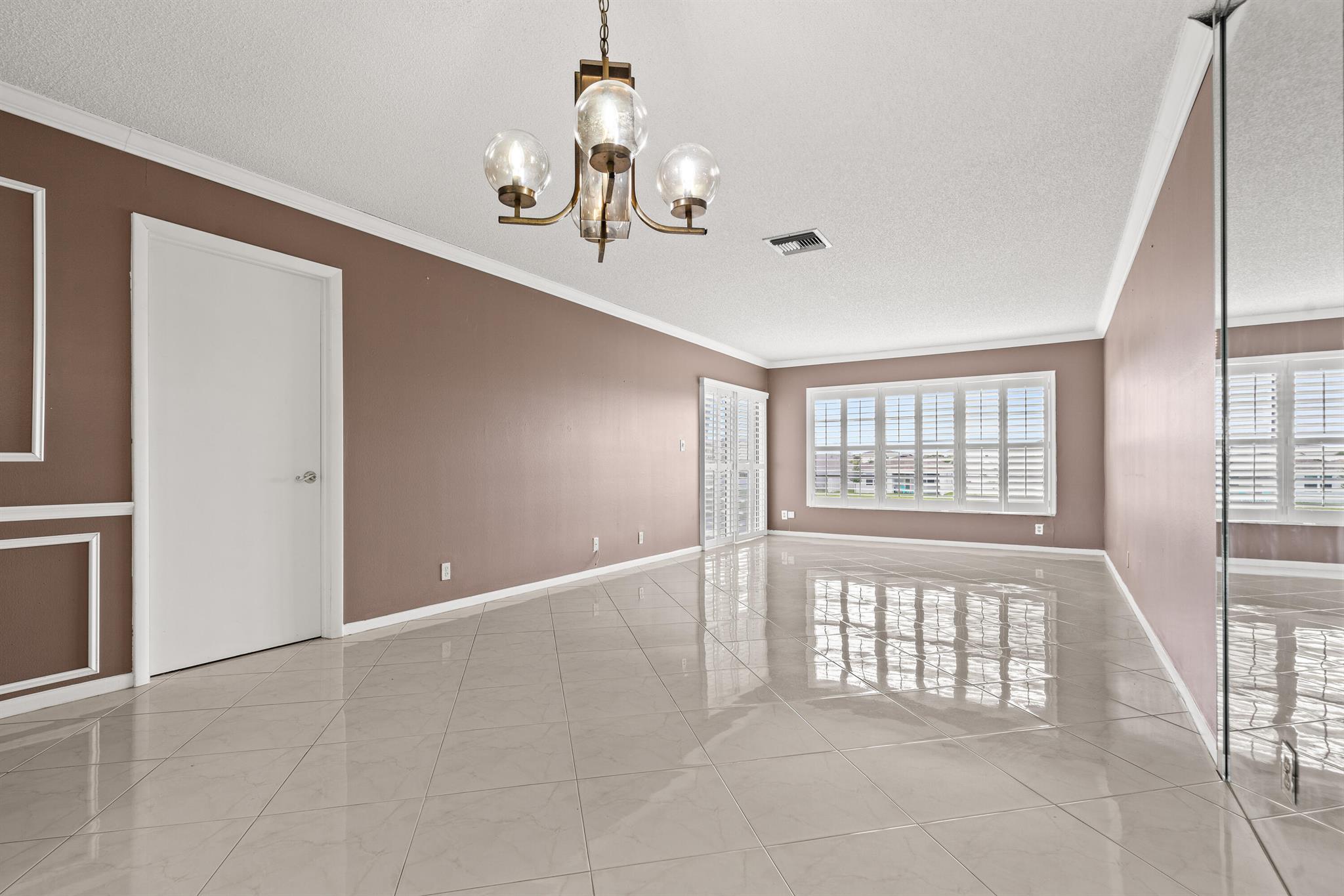 5820 Sugar Palm Court D