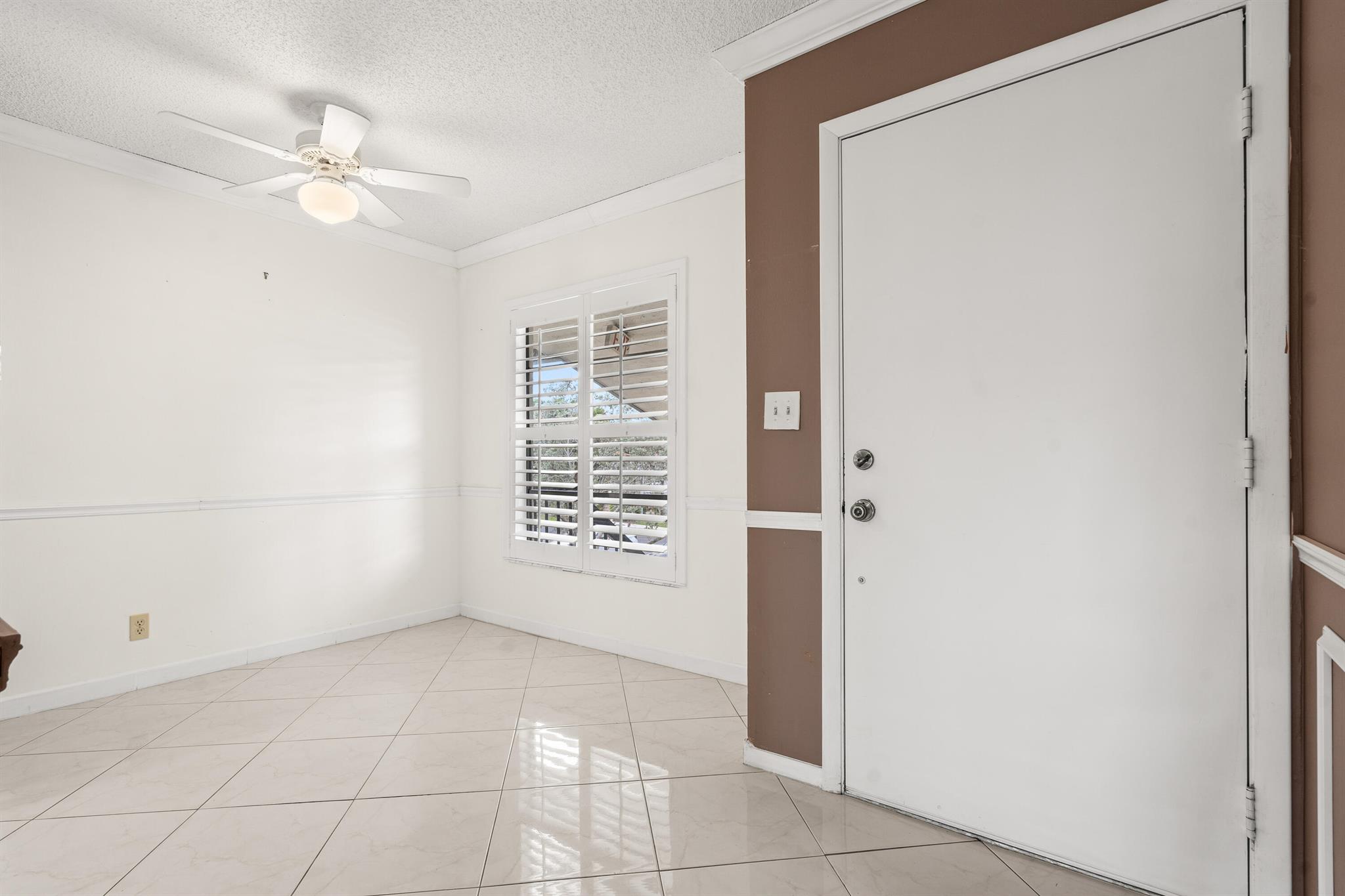 5820 Sugar Palm Court D