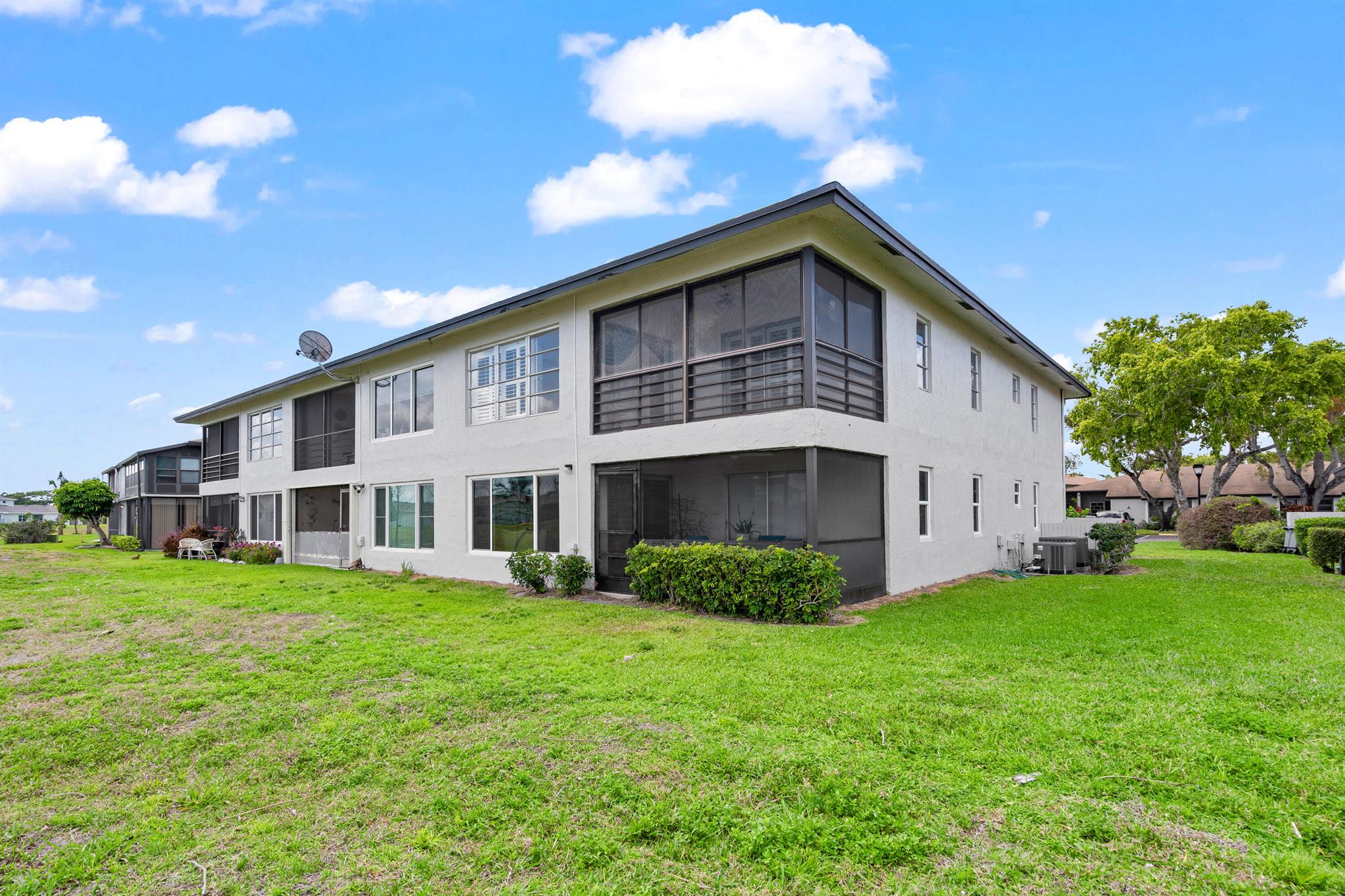 5820 Sugar Palm Court D