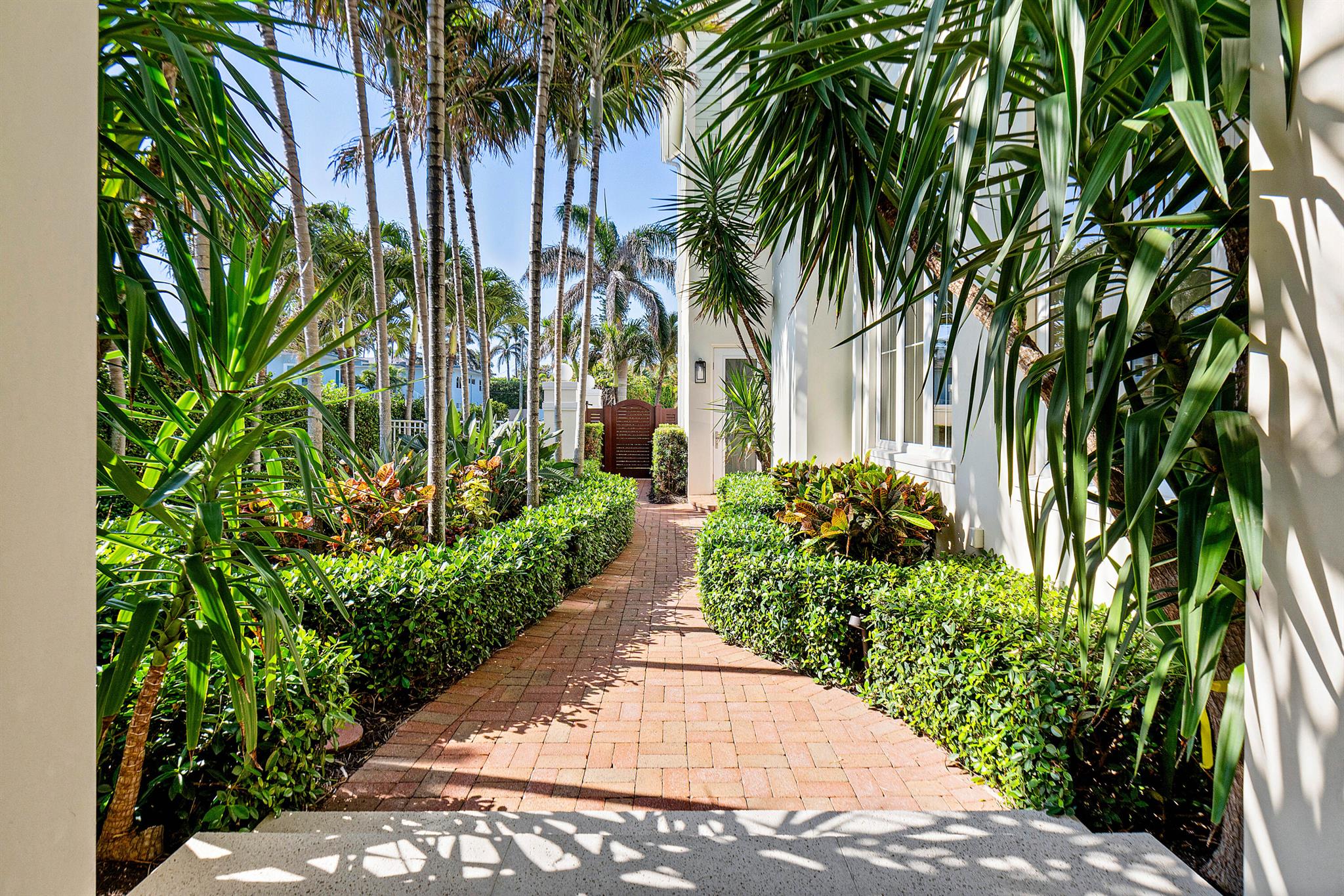 17 Adams Road