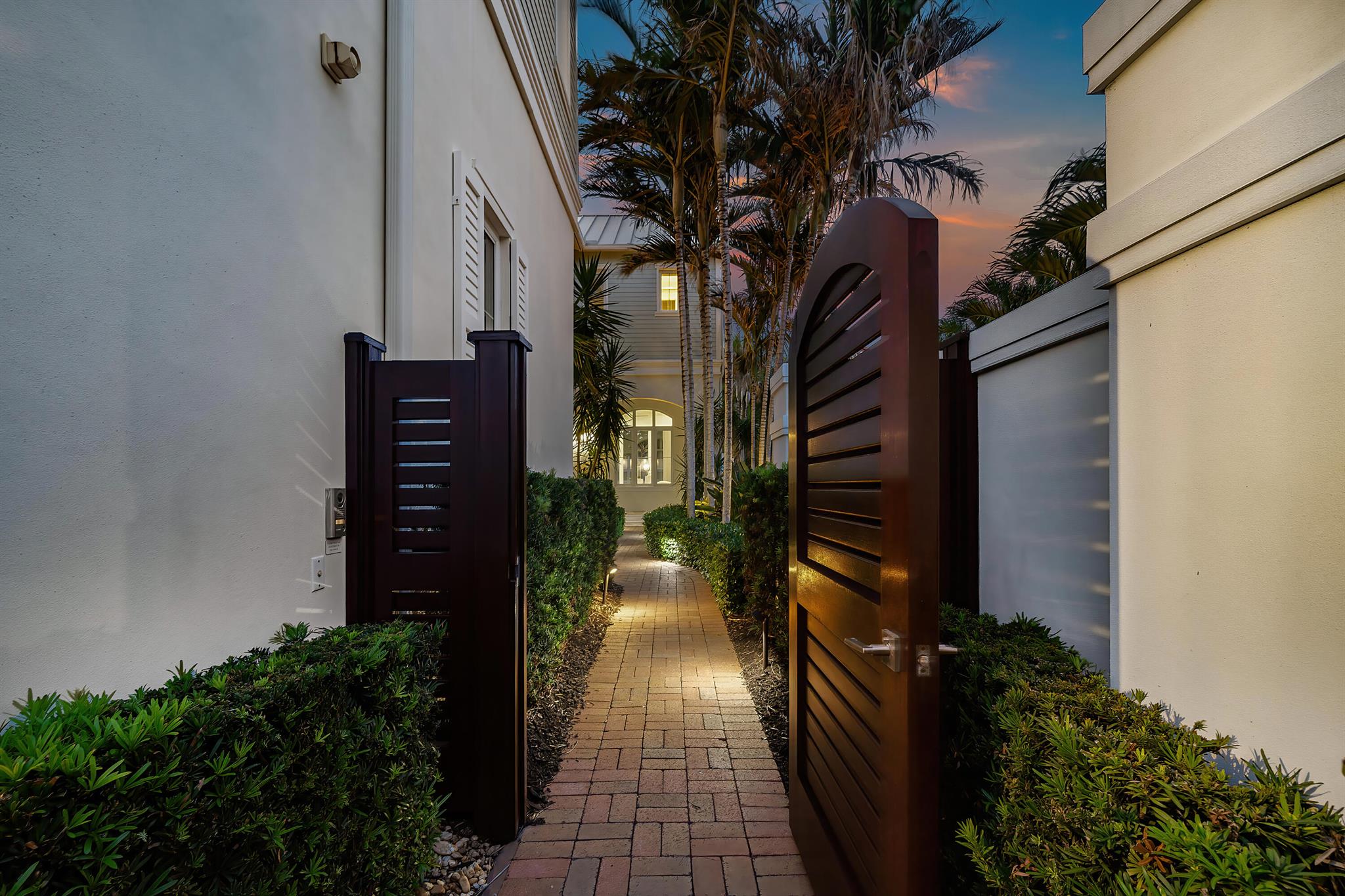 17 Adams Road
