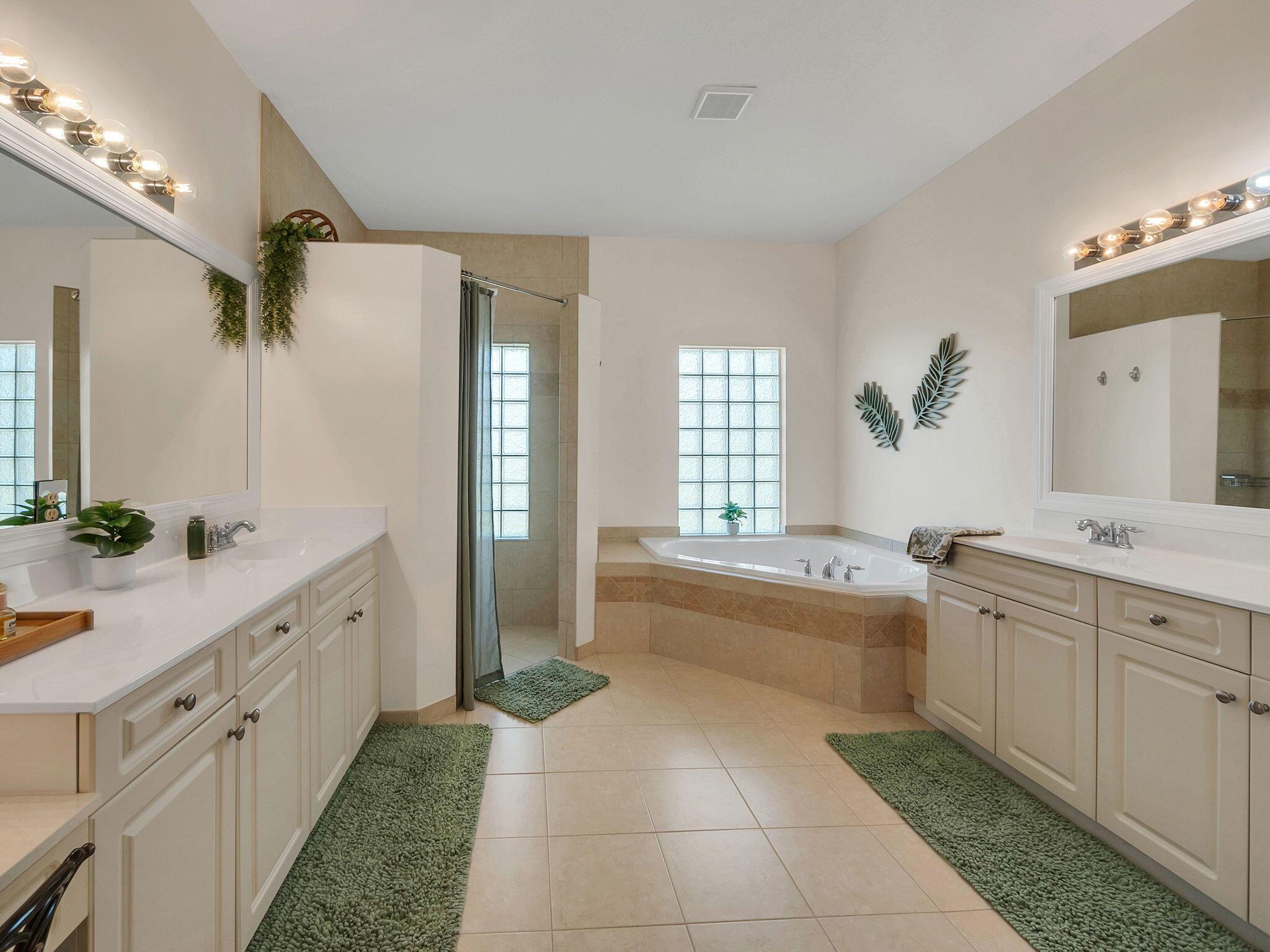 8465 Mandarin Boulevard