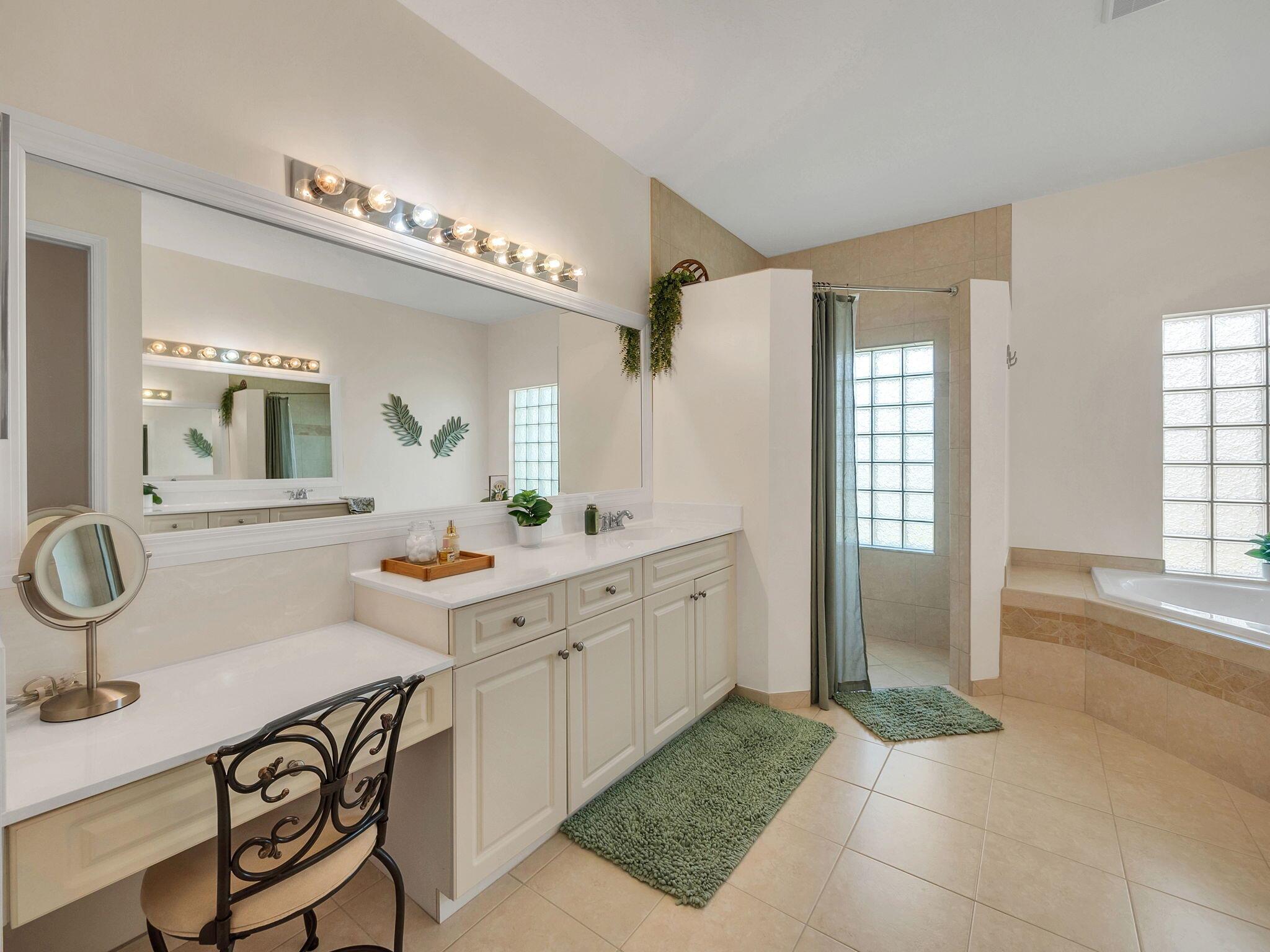 8465 Mandarin Boulevard