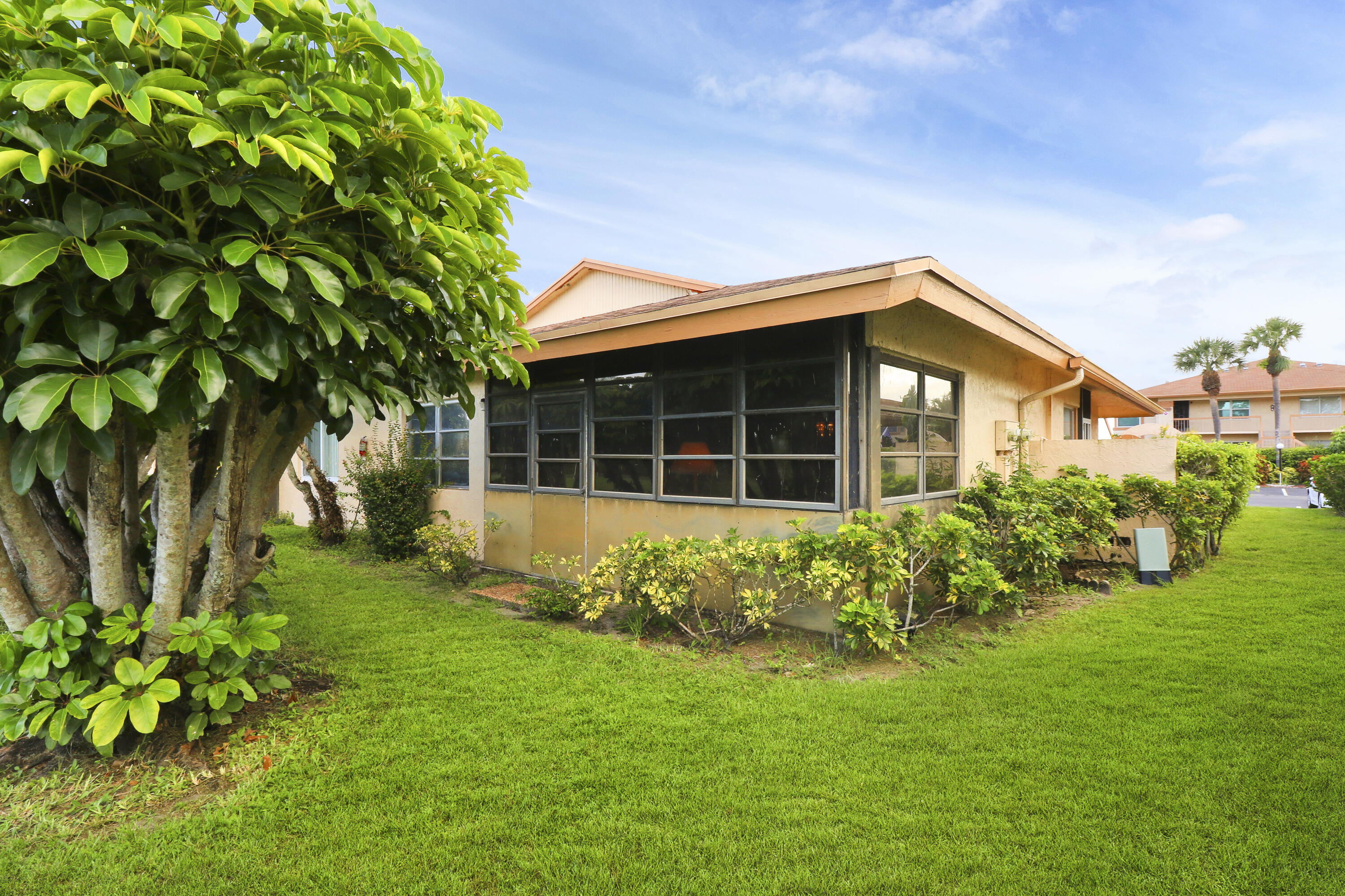 13759 Date Palm Court A