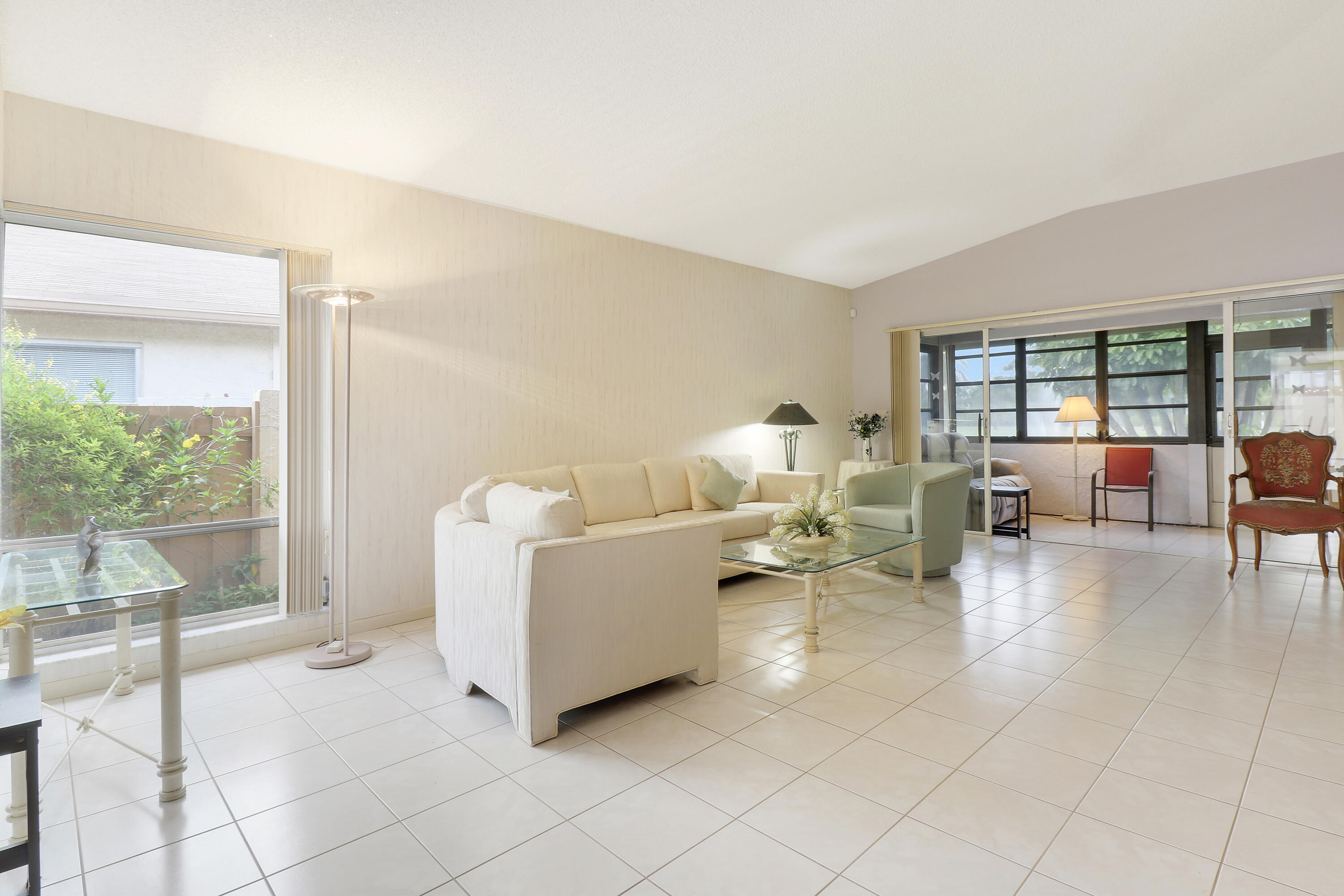 13759 Date Palm Court A