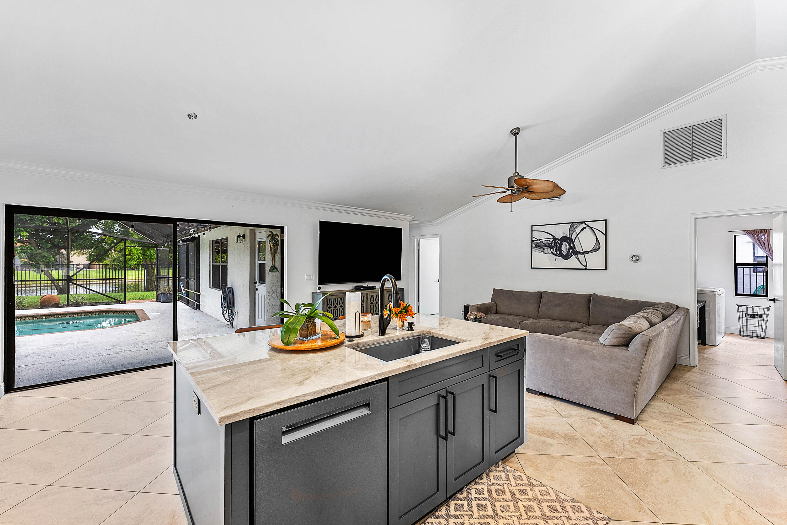 9847 Sun Pointe Drive