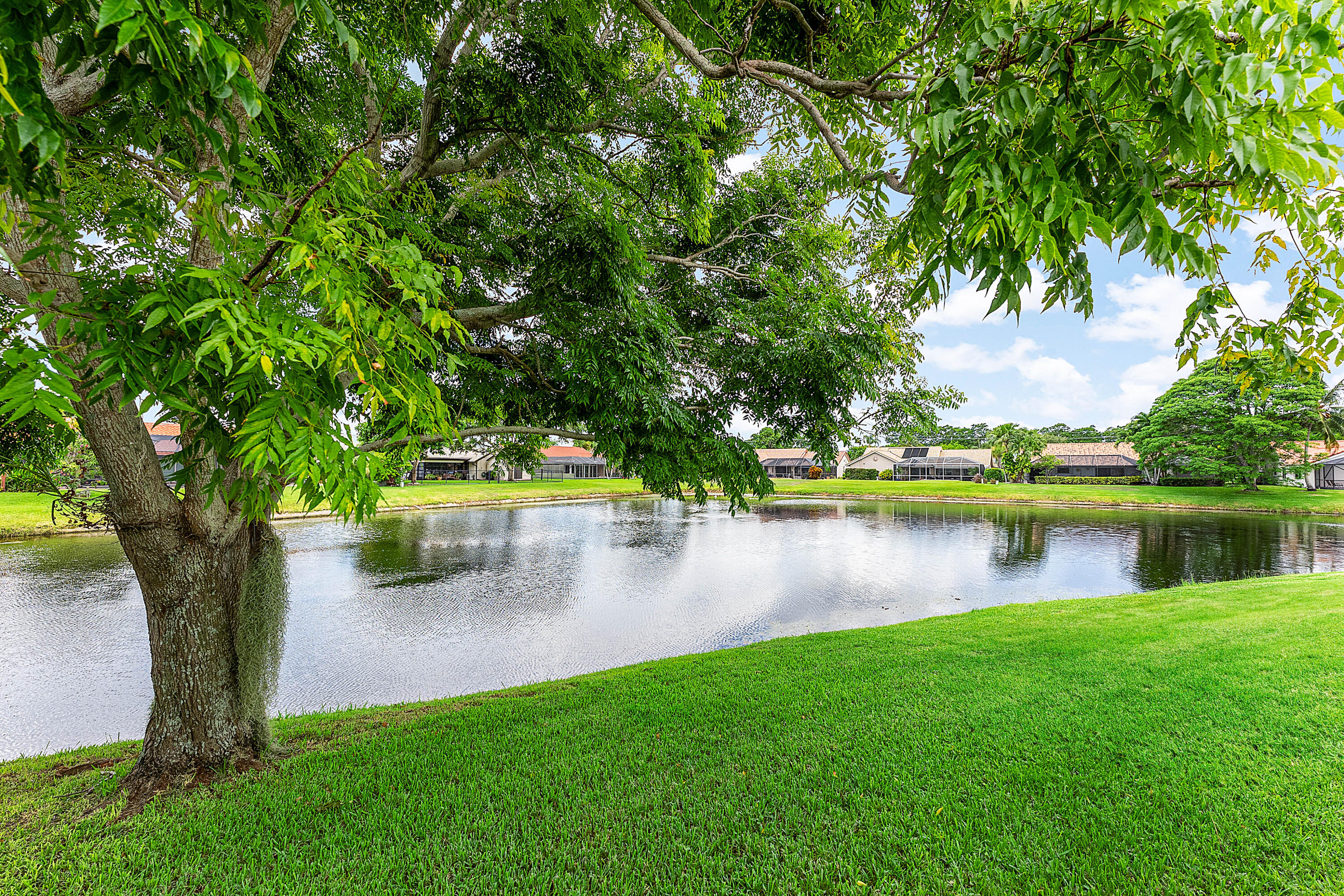 9847 Sun Pointe Drive