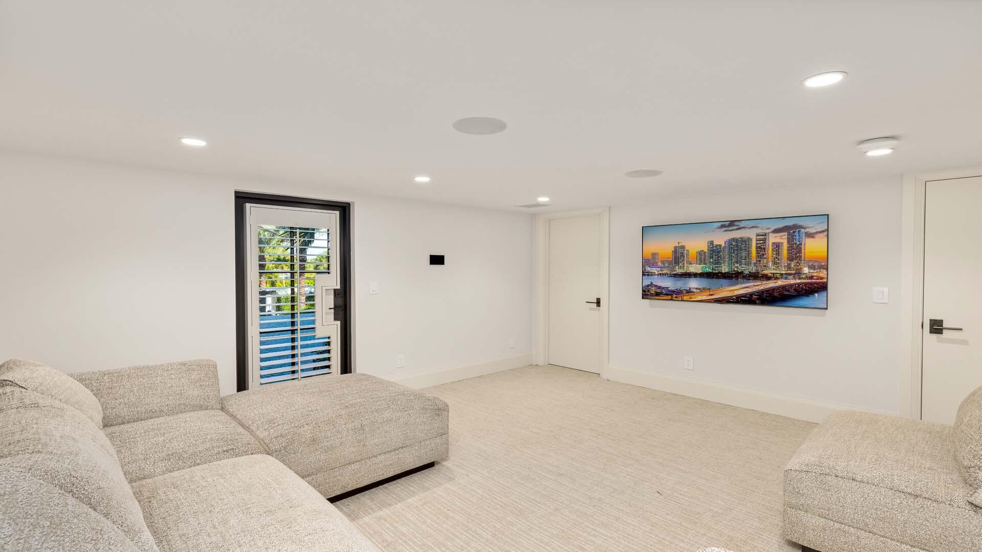 1171 S Ocean Boulevard