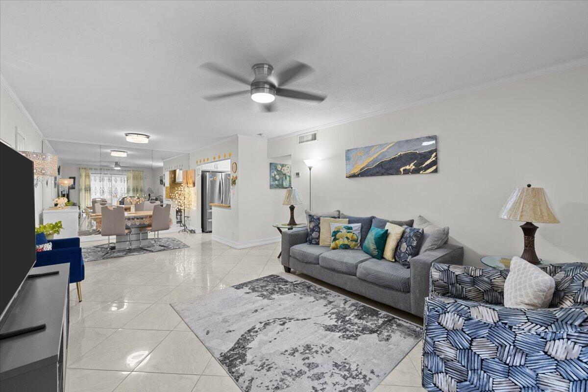 9845 Pineapple Tree Drive 108