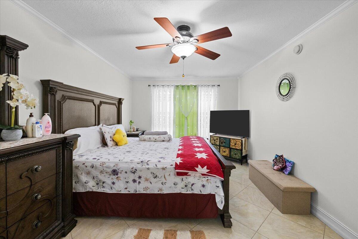 9845 Pineapple Tree Drive 108