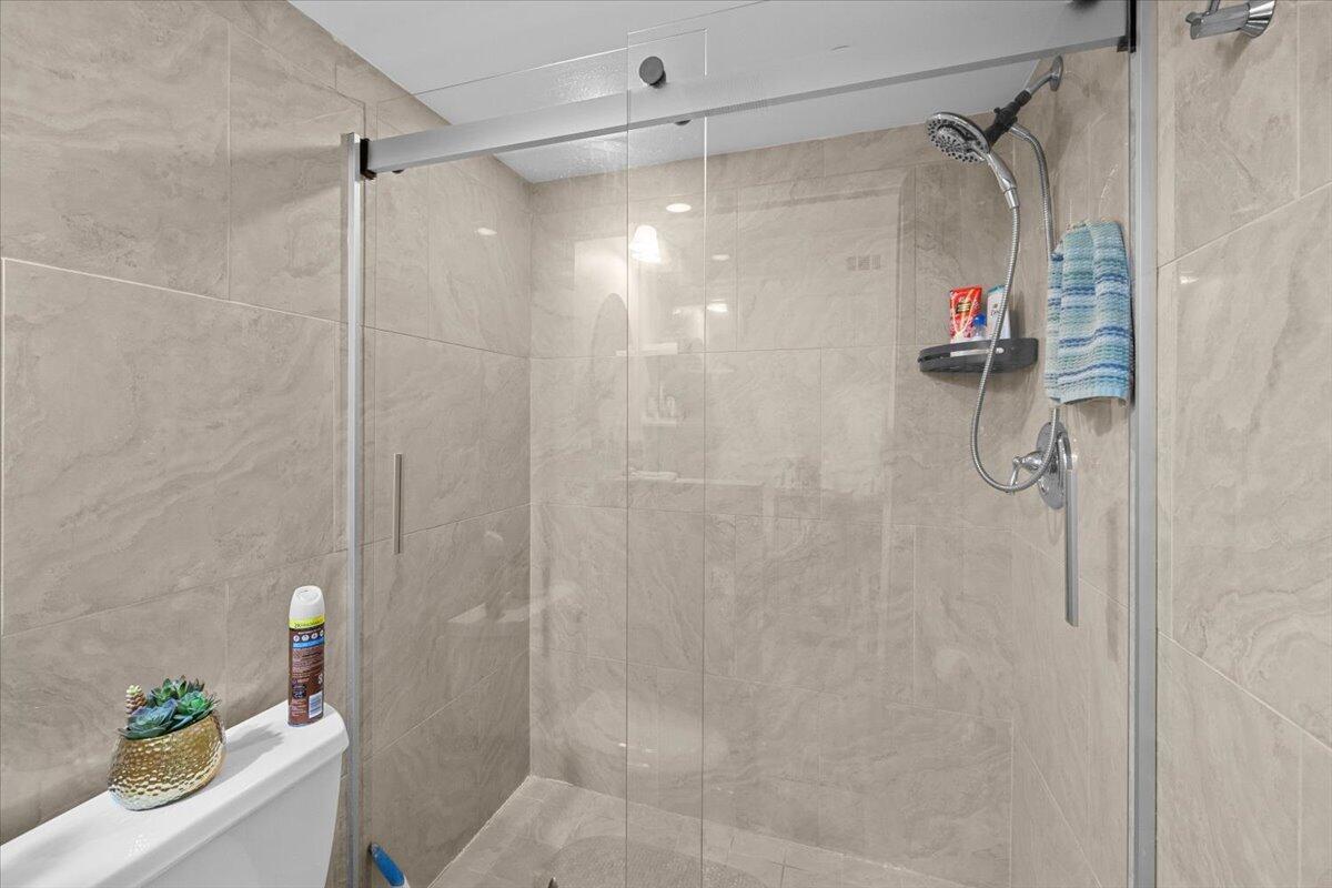 9845 Pineapple Tree Drive 108