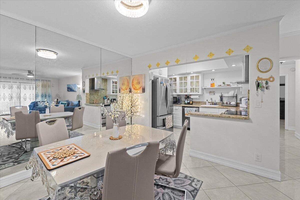 9845 Pineapple Tree Drive 108