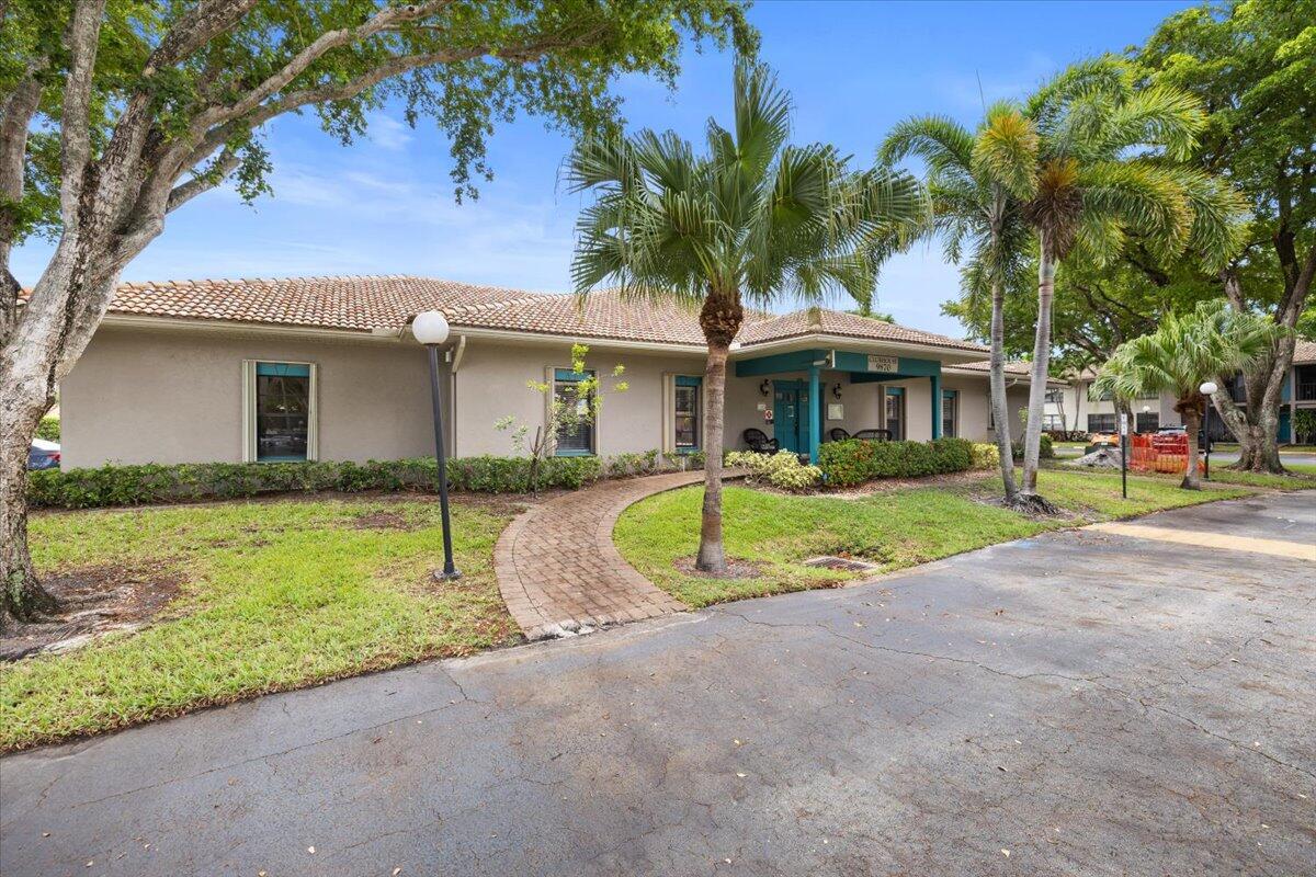 9845 Pineapple Tree Drive 108