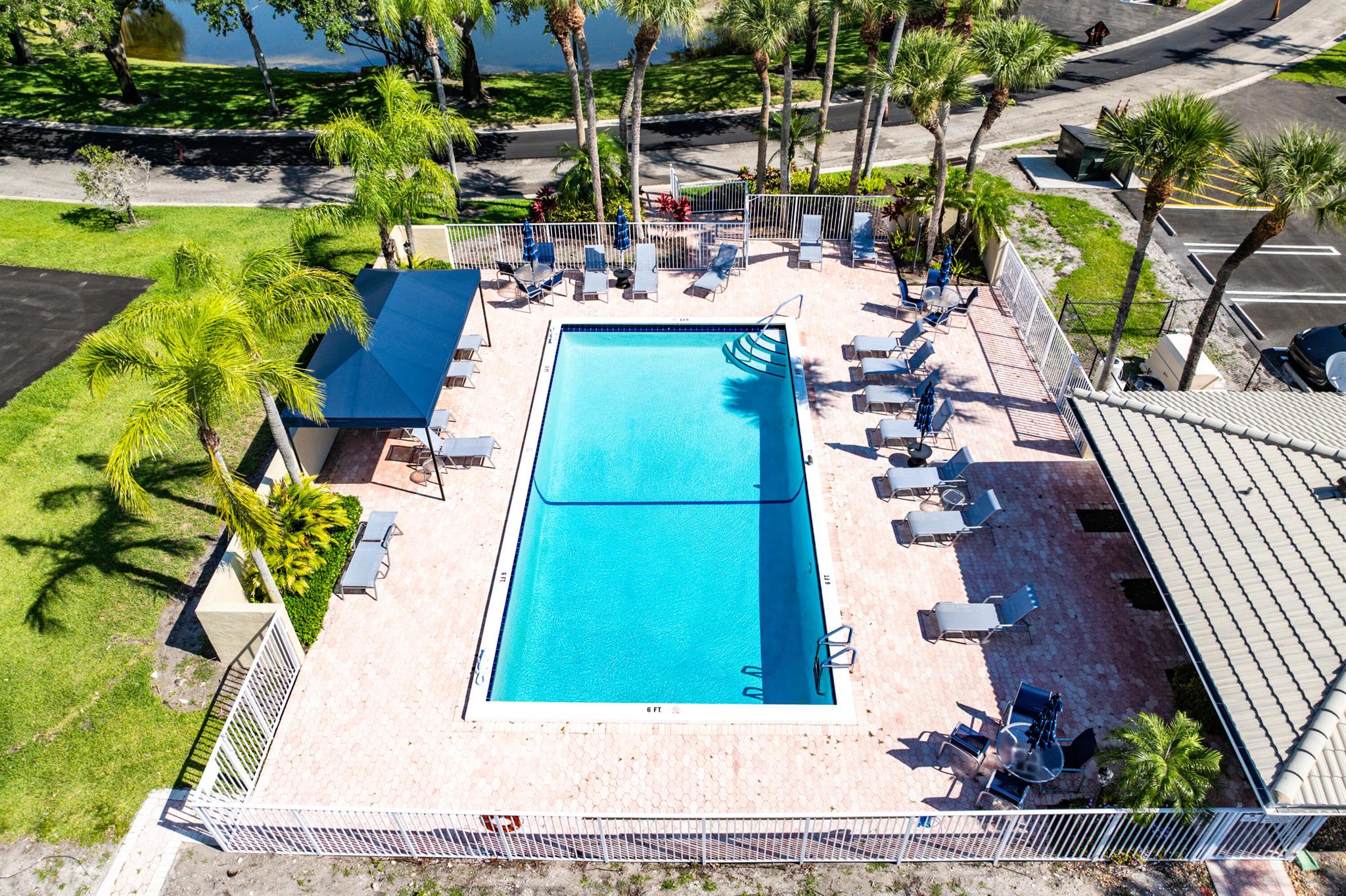 6 Stratford Drive E D