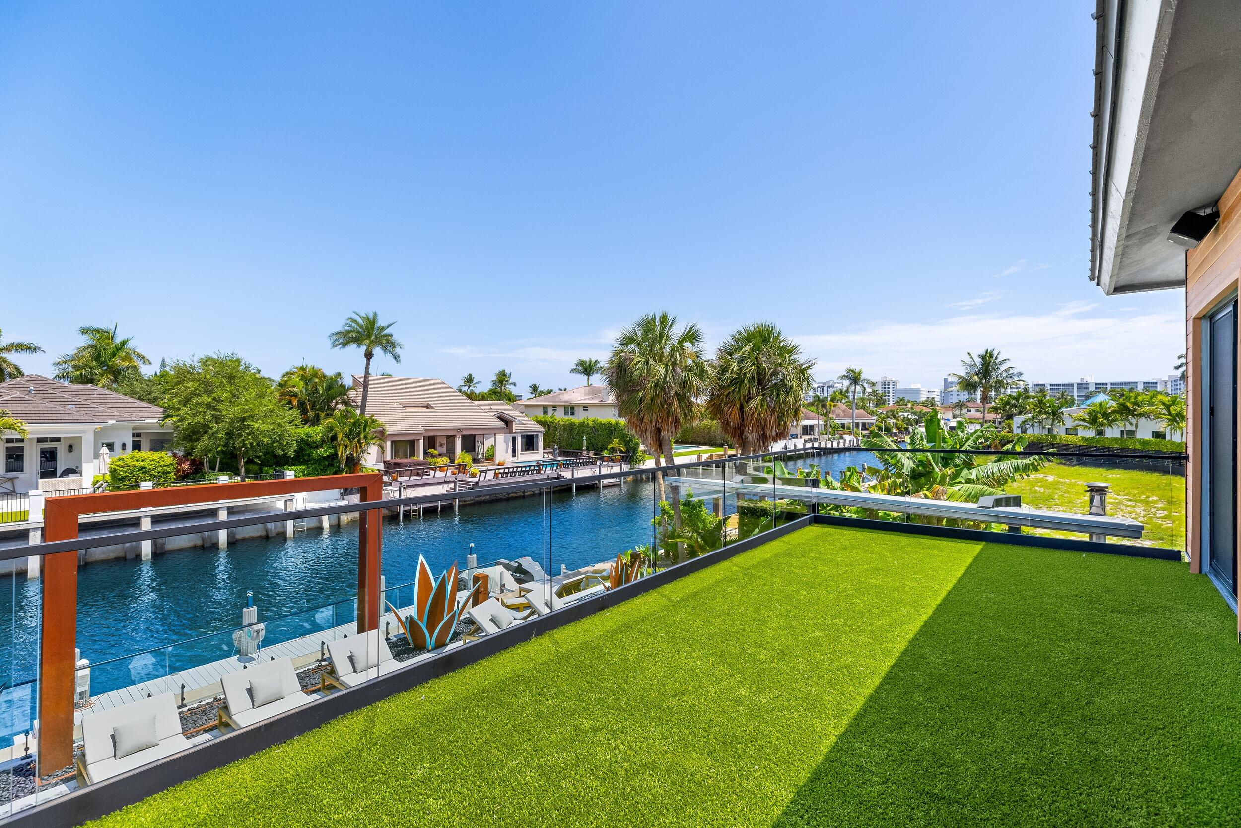 839 NE Bay Isle Drive
