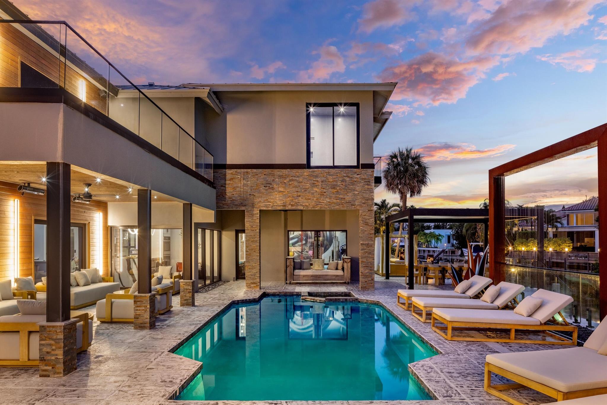 839 NE Bay Isle Drive