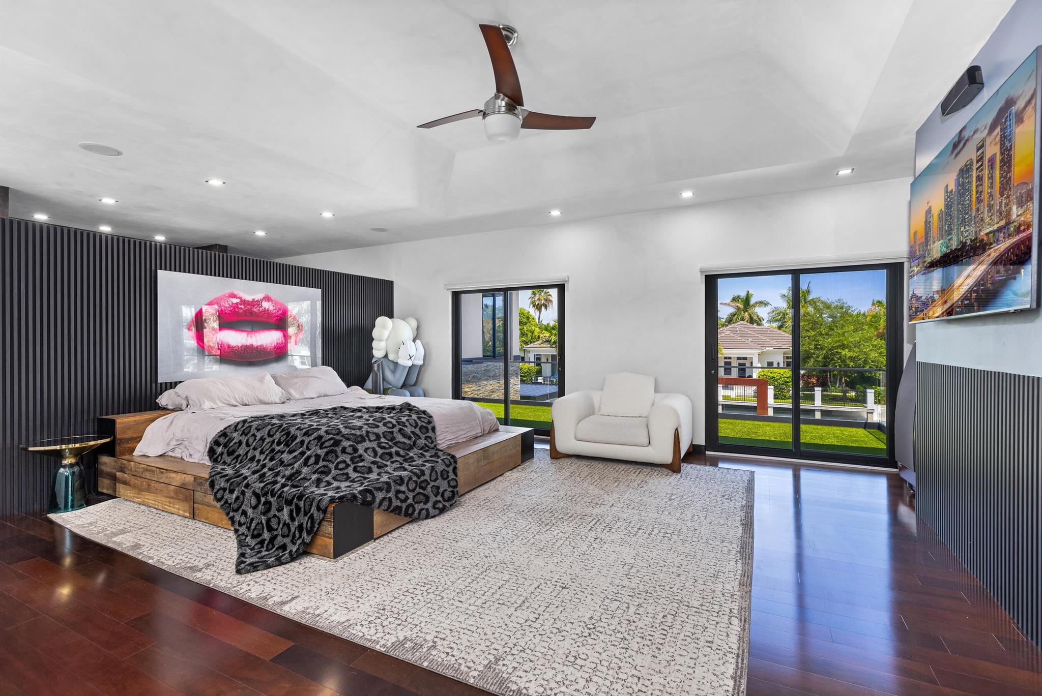 839 NE Bay Isle Drive