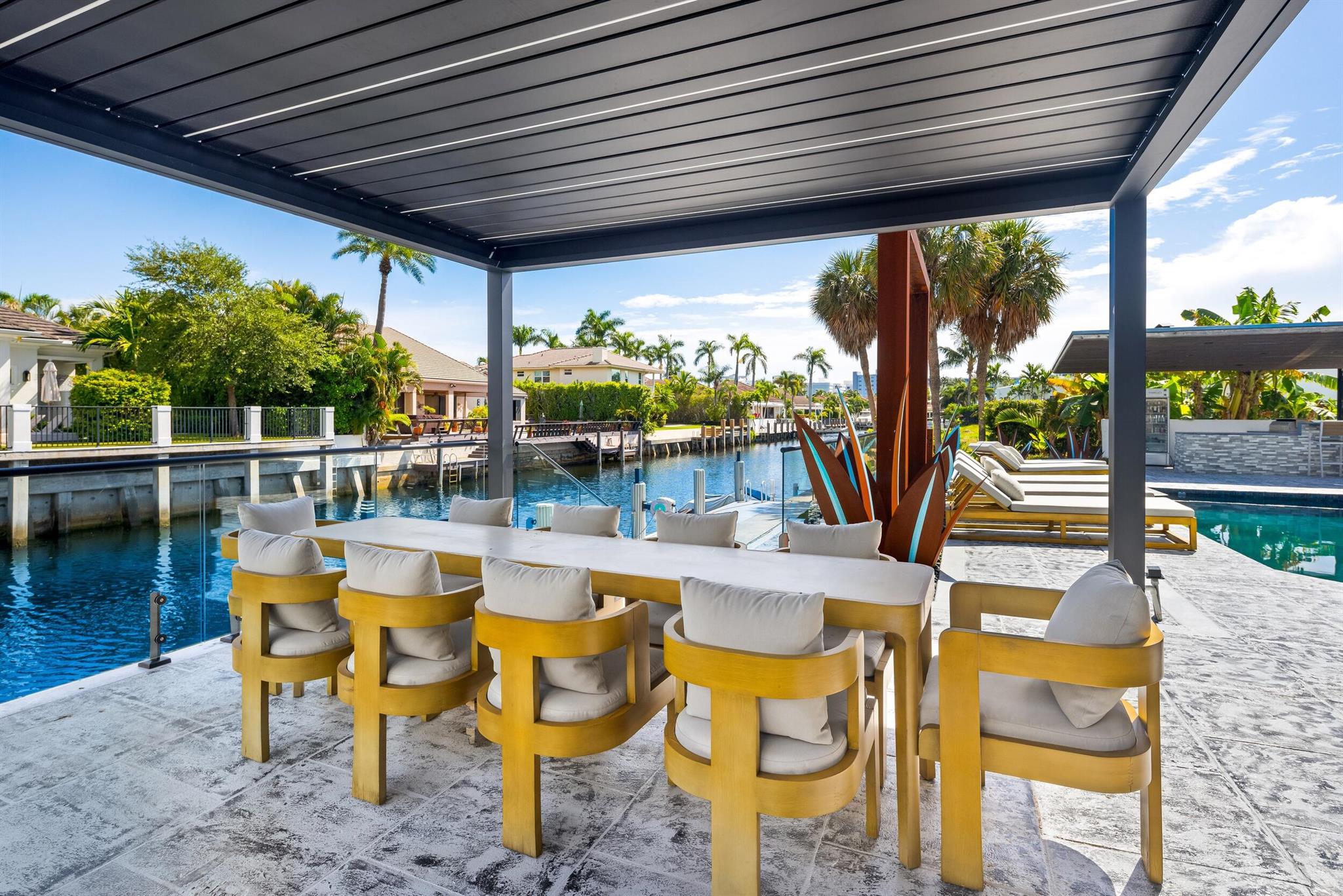 839 NE Bay Isle Drive