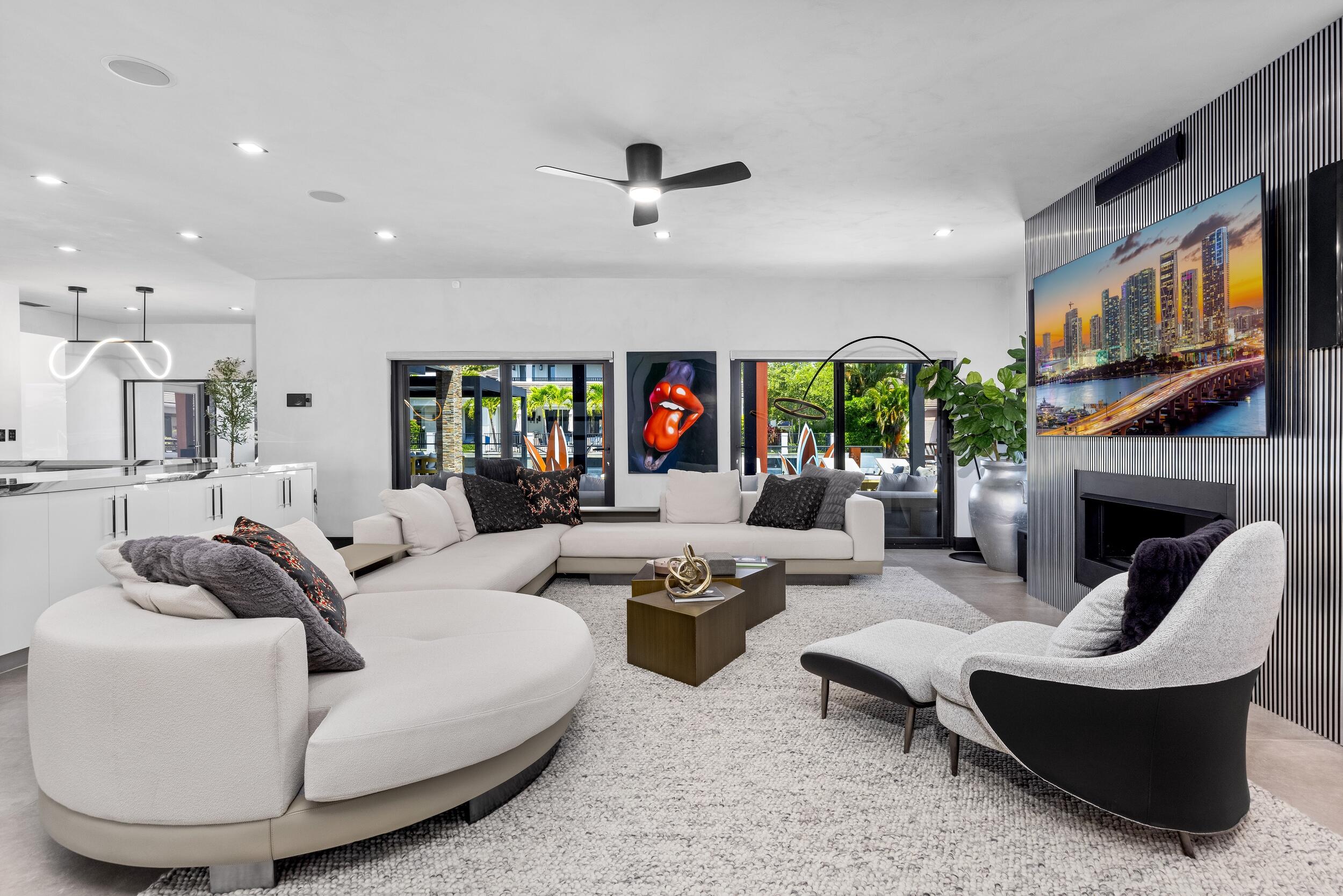 839 NE Bay Isle Drive